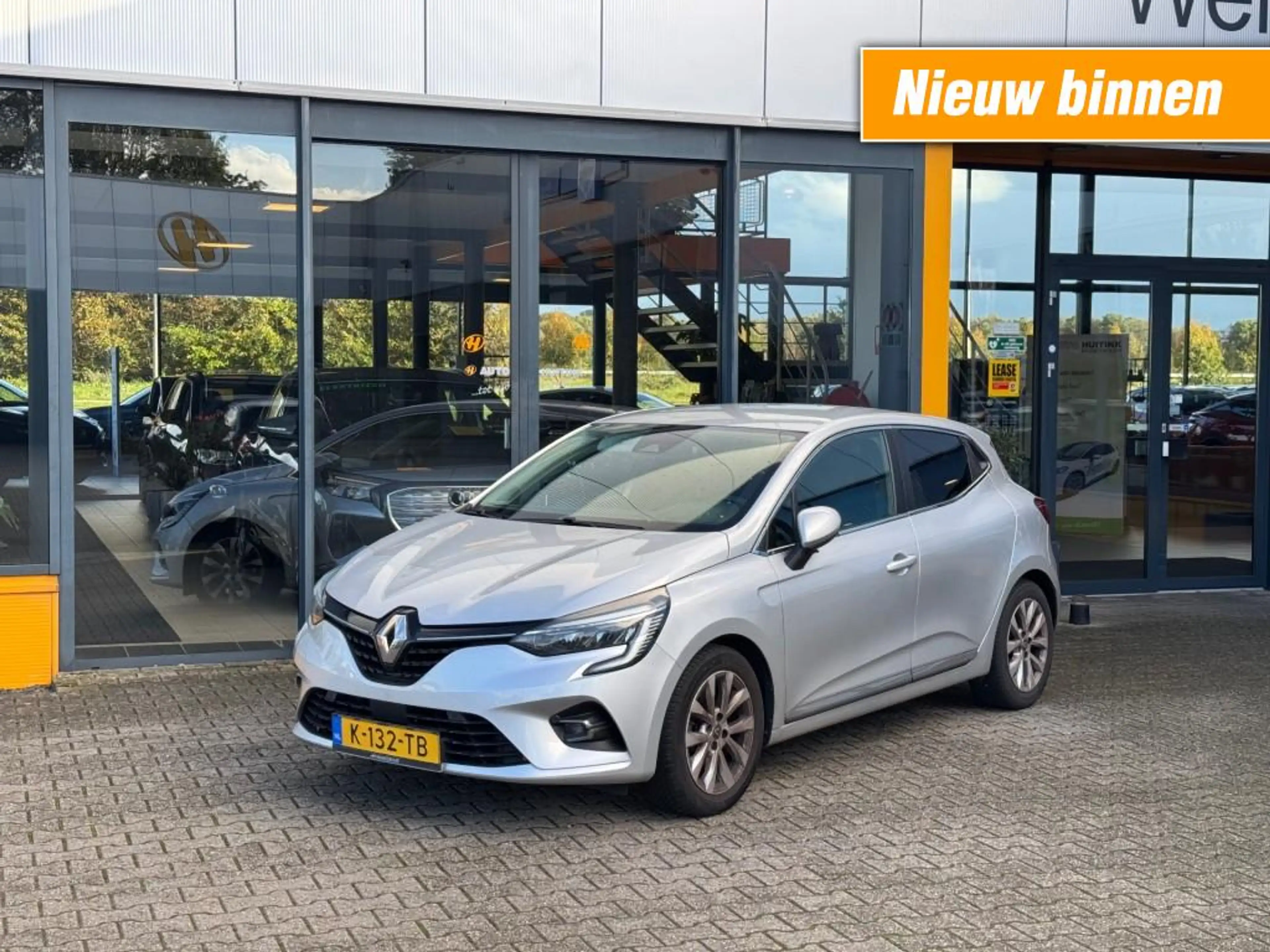 Renault Clio 1.0 Intens - Navi - camera - Sensoren voor/achter