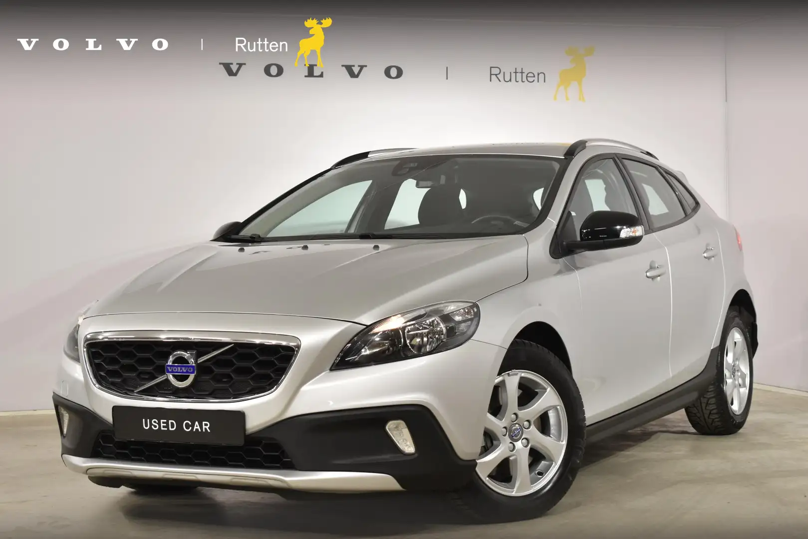Volvo V40 Cross Country T3 152PK Automaat Kinetic Automaat / Navigatie /Bl siva - 1