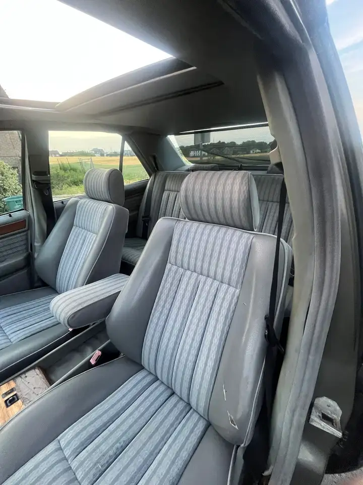 Mercedes-Benz E 300, foto 5