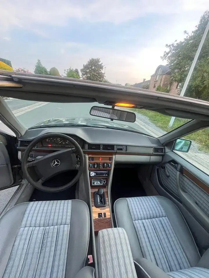 Mercedes-Benz E 300, foto 4