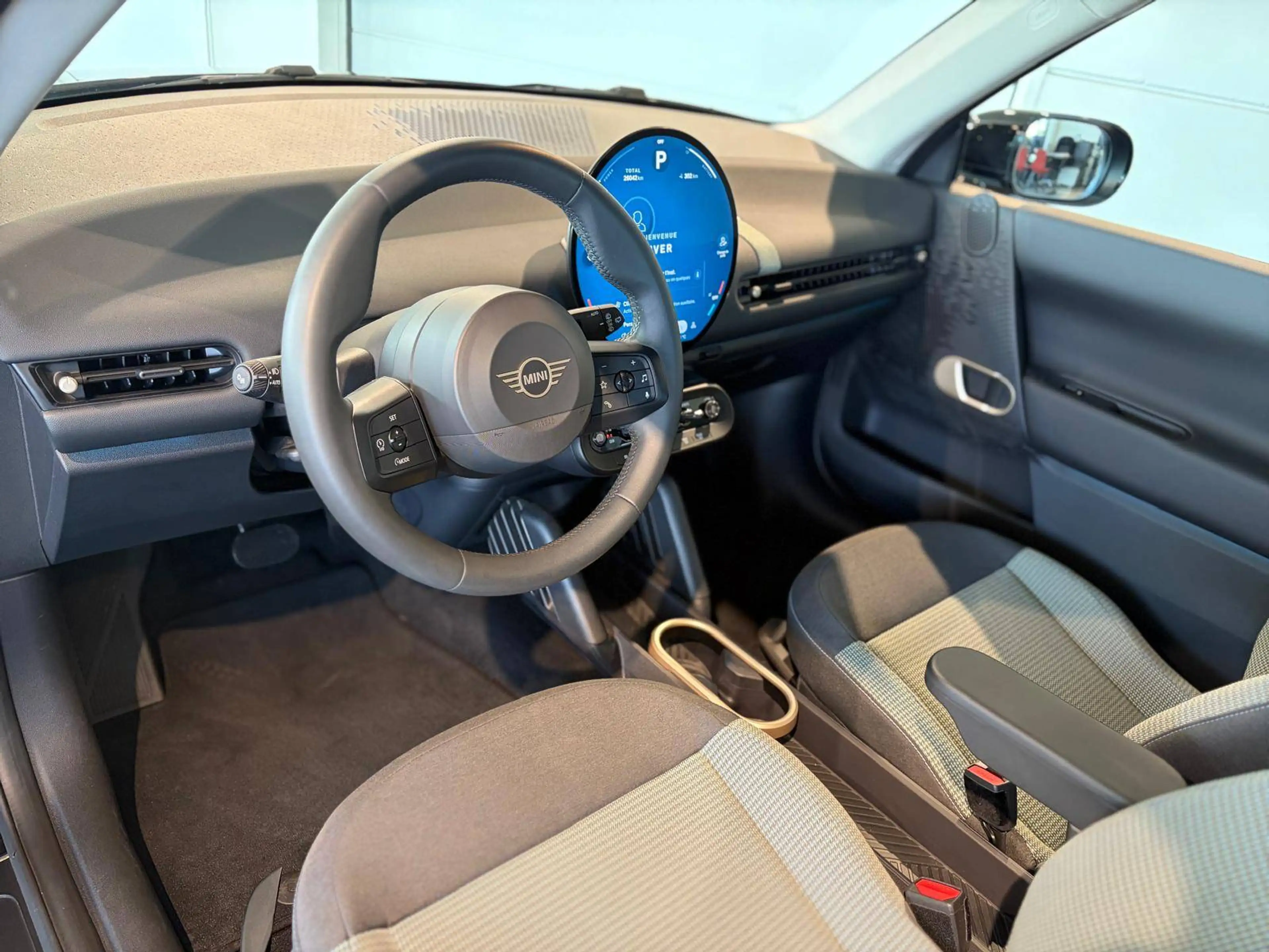 MINI Cooper SE e-Mini 54.2 kWh / LEDS / CAMERA / CAR-PLAY — photo 9
