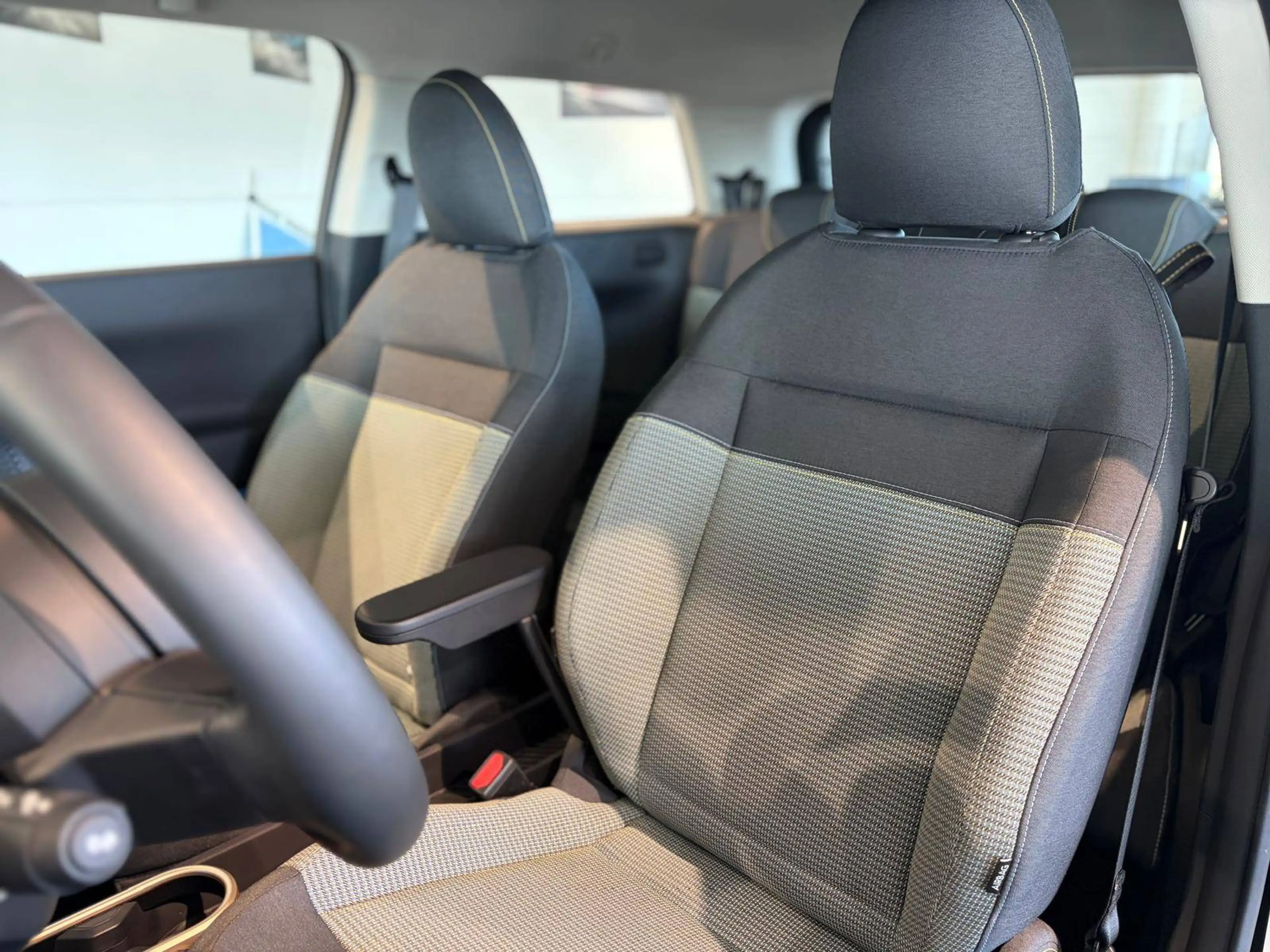 MINI Cooper SE e-Mini 54.2 kWh / LEDS / CAMERA / CAR-PLAY — photo 11