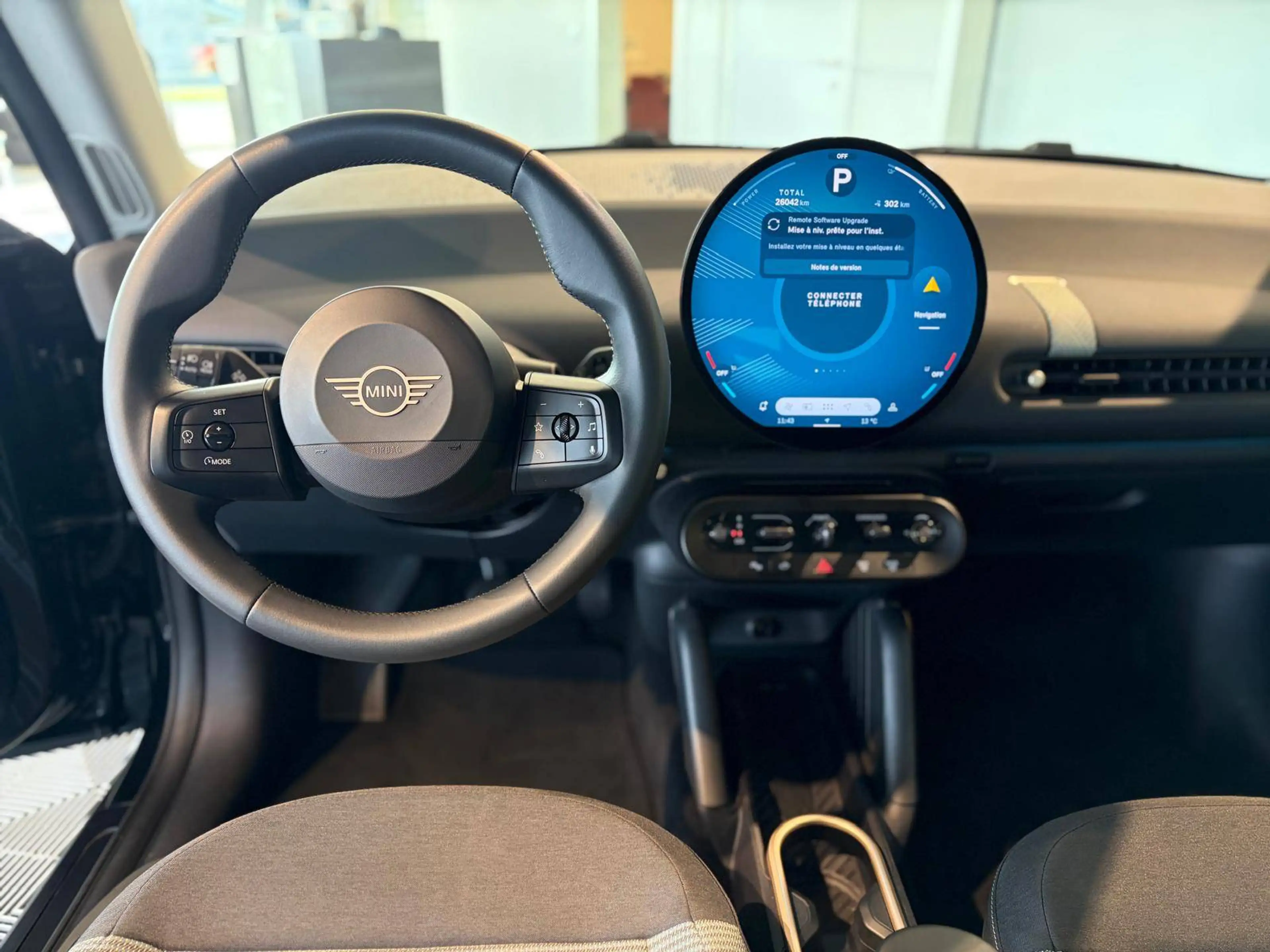 MINI Cooper SE e-Mini 54.2 kWh / LEDS / CAMERA / CAR-PLAY — photo 12