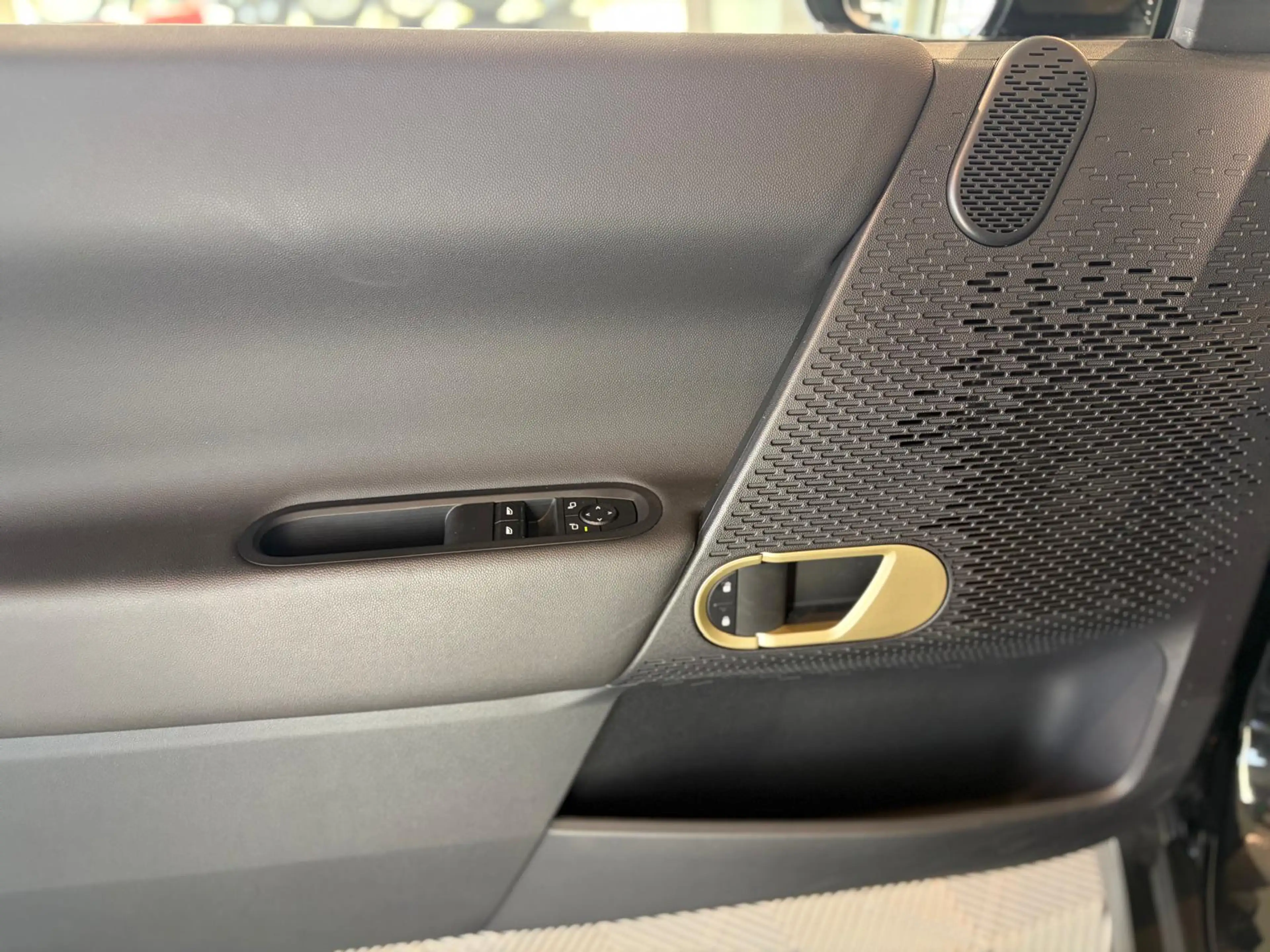 MINI Cooper SE e-Mini 54.2 kWh / LEDS / CAMERA / CAR-PLAY — photo 8