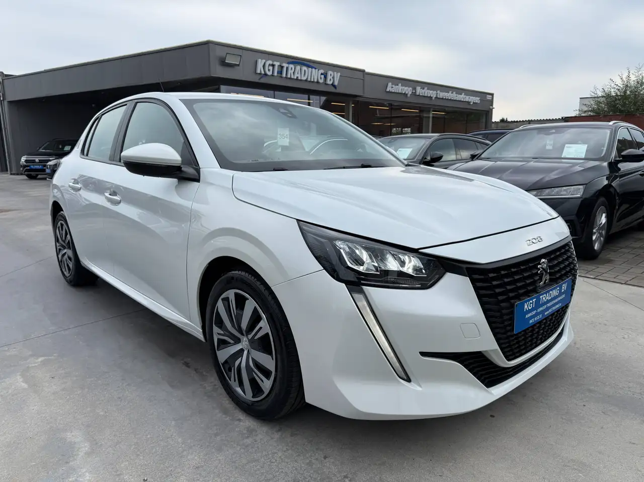 Peugeot 208 1.2i FULL LED NAVIGATIE CARPLAY BLUETOOTH PDC AIRCO, миниатюра 3