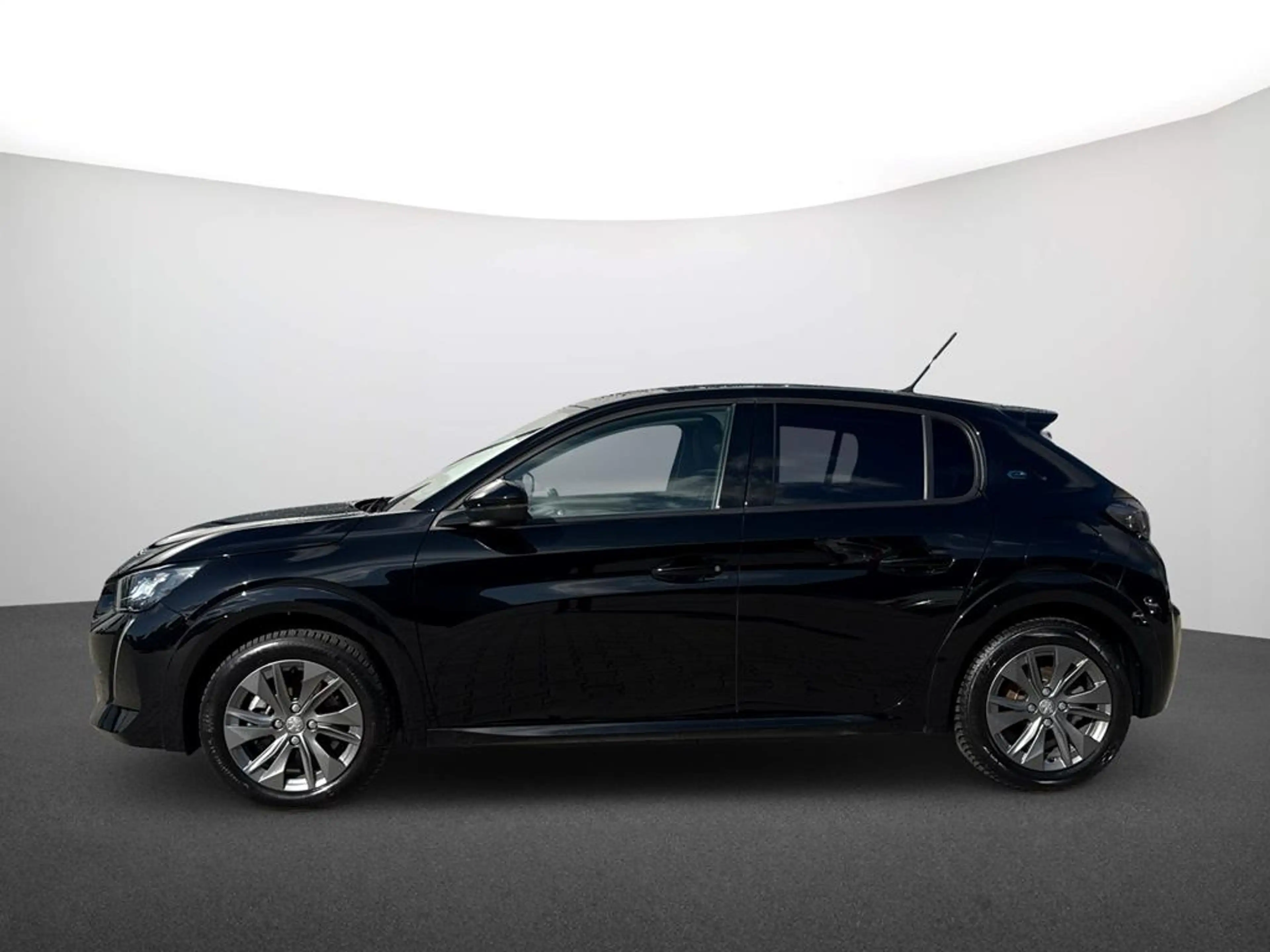 Peugeot 208 e-208 136 Allure Pack — photo 4