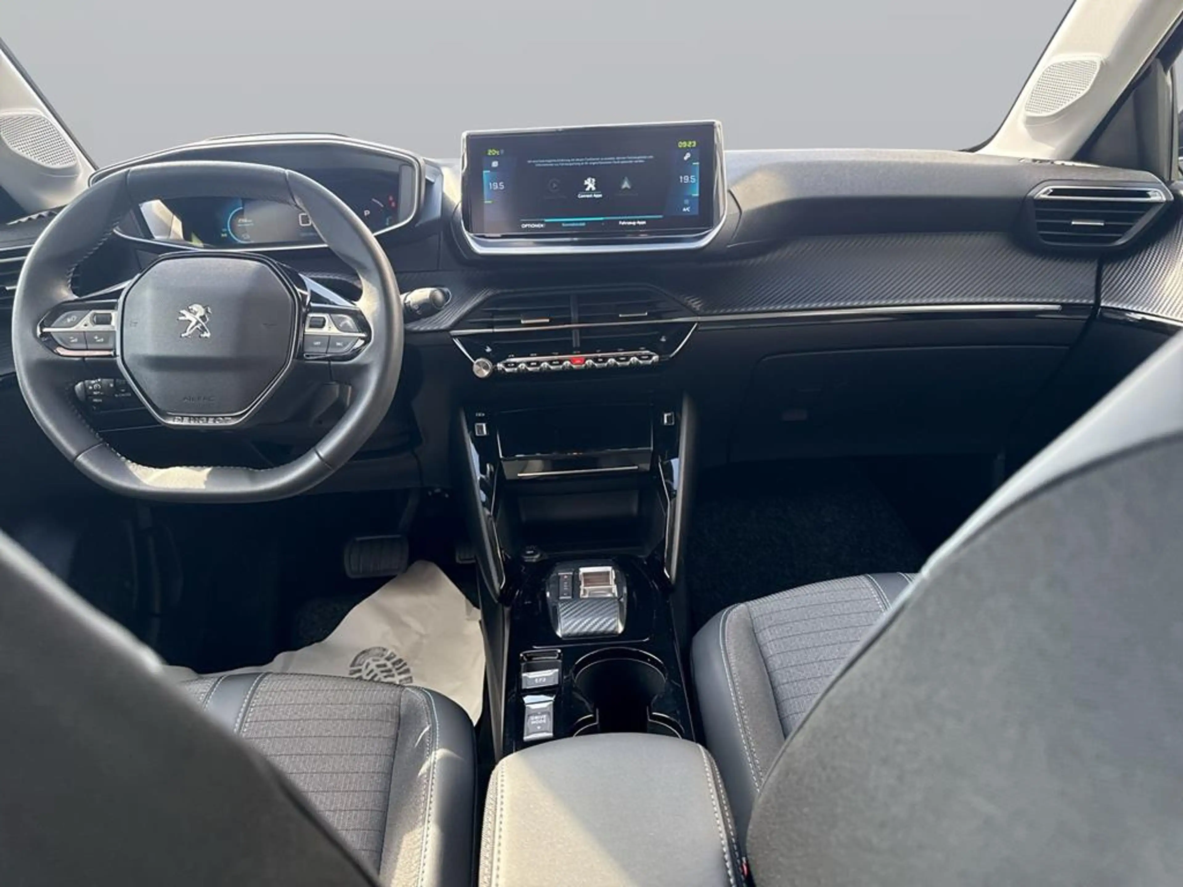 Peugeot 208 e-208 136 Allure Pack — photo 10