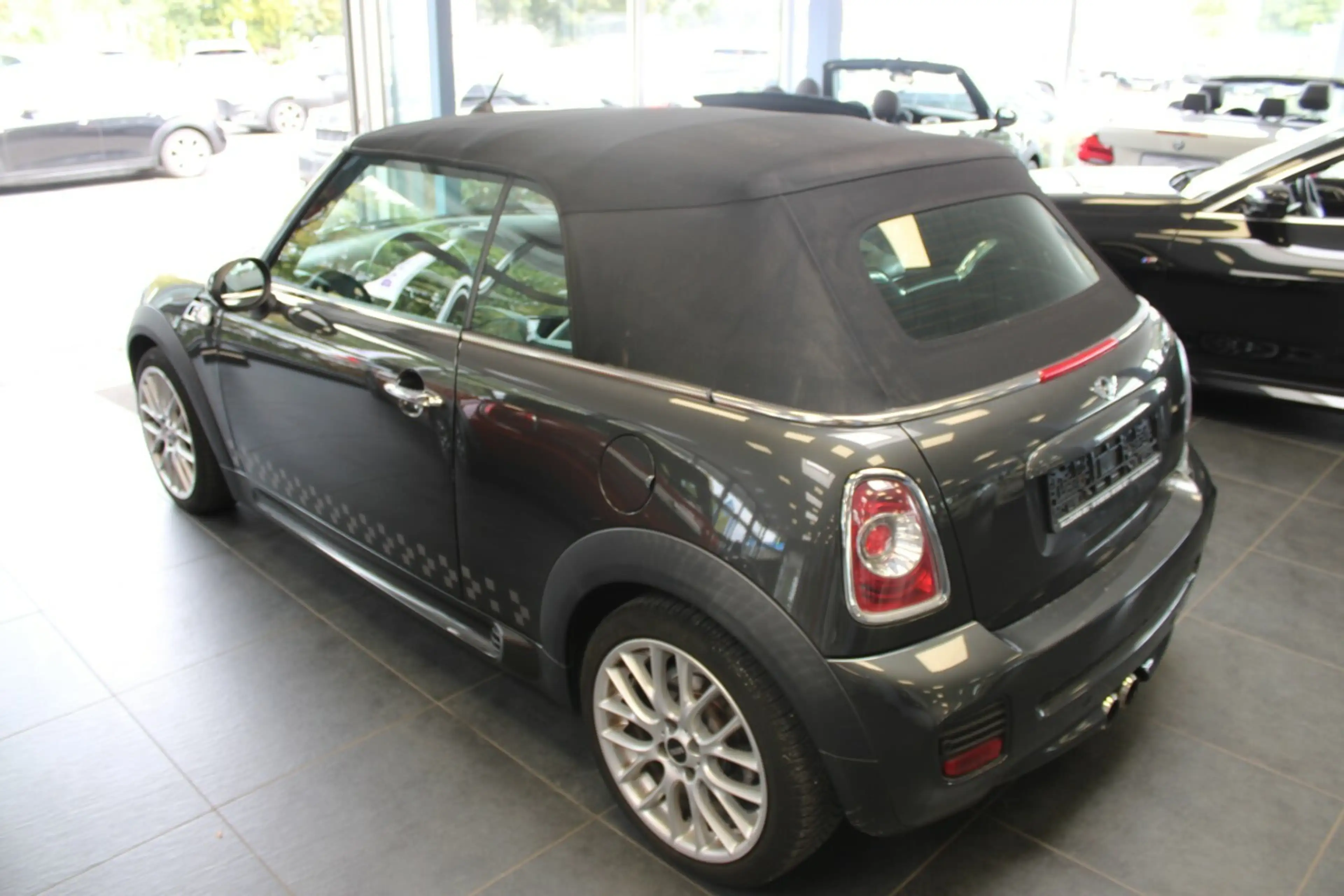 MINI Cooper S Cabrio - JCW-Paket - Leder - Xenon - Navi - — photo 7