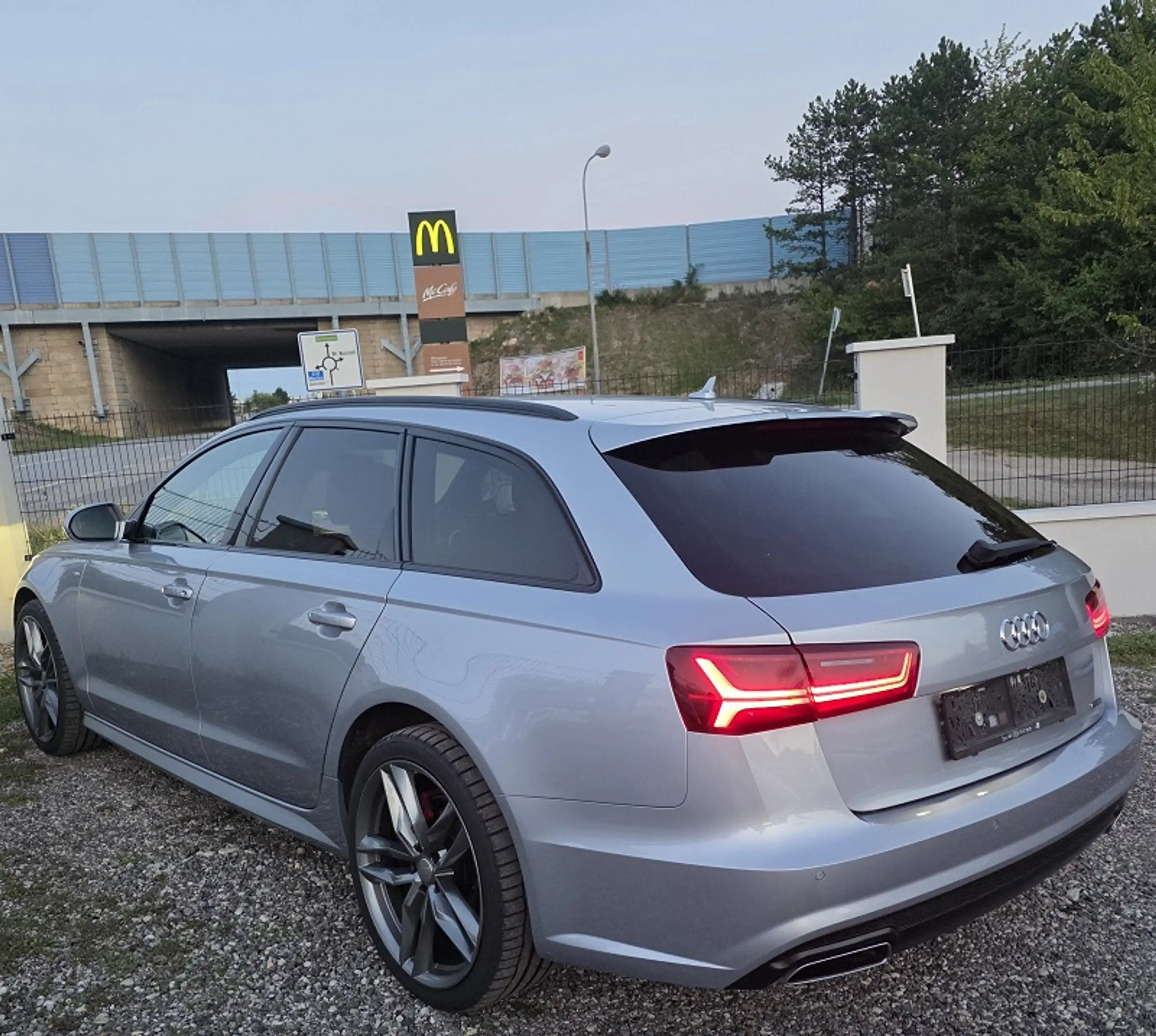 Audi A6 A6 Avant 3,0 TDI clean Diesel Quattro - S-Line — photo 3