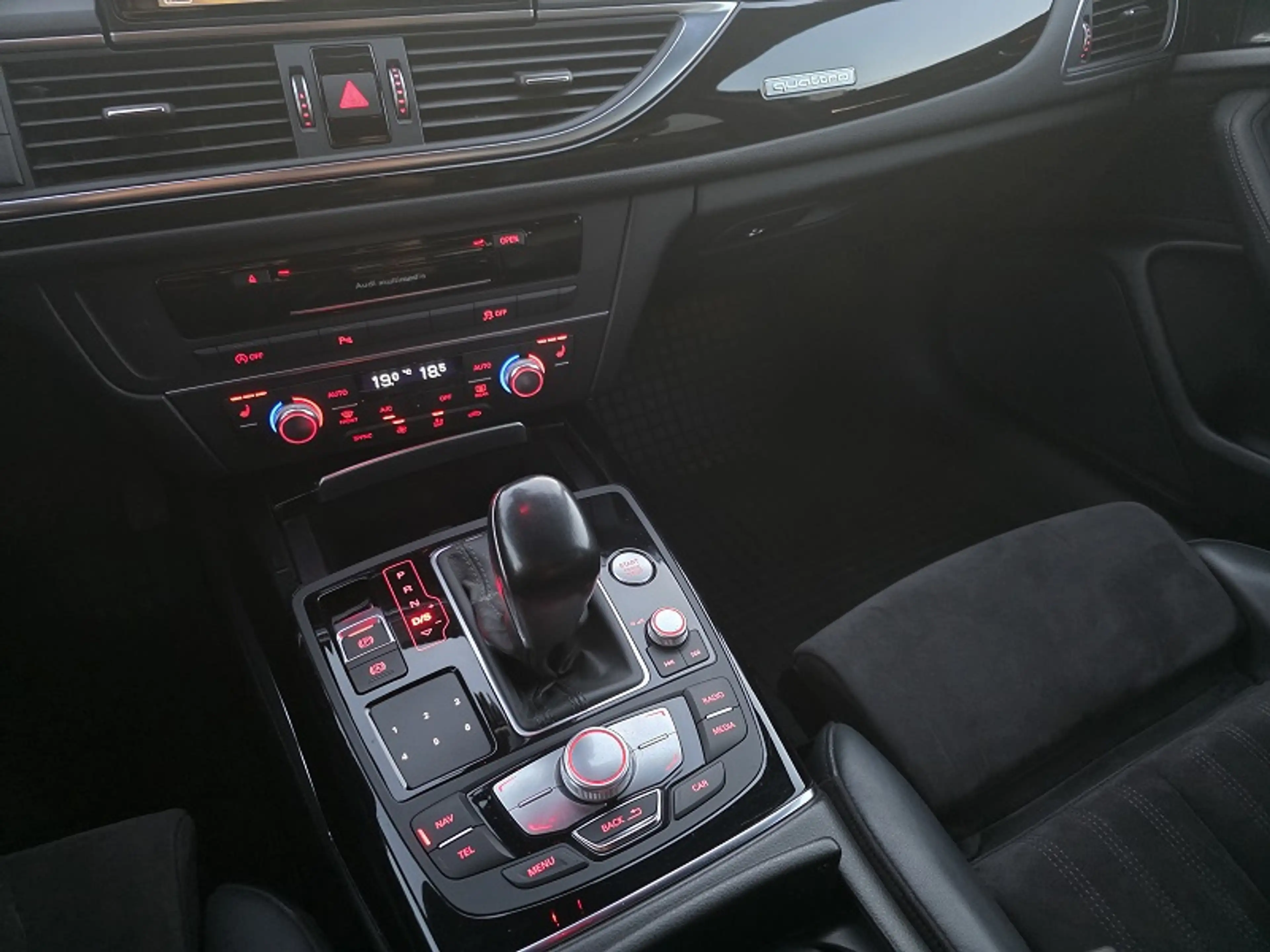 Audi A6 A6 Avant 3,0 TDI clean Diesel Quattro - S-Line — photo 13