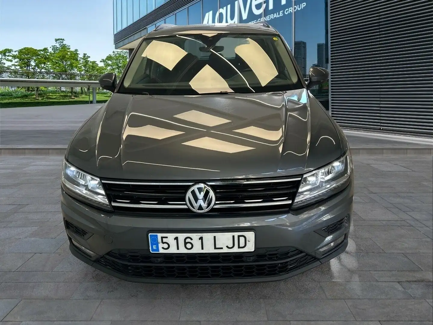 Volkswagen Tiguan 2.0TDI Advance 110kW Grijs - 2