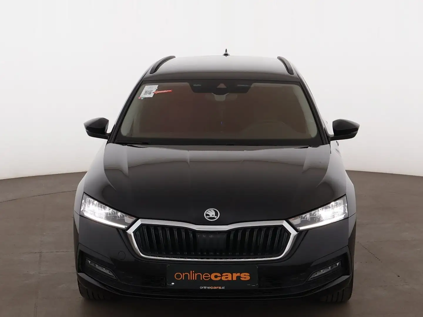 Skoda Octavia Combi 2.0 TDI Ambition LED NAVI SITZHZG Schwarz - 2