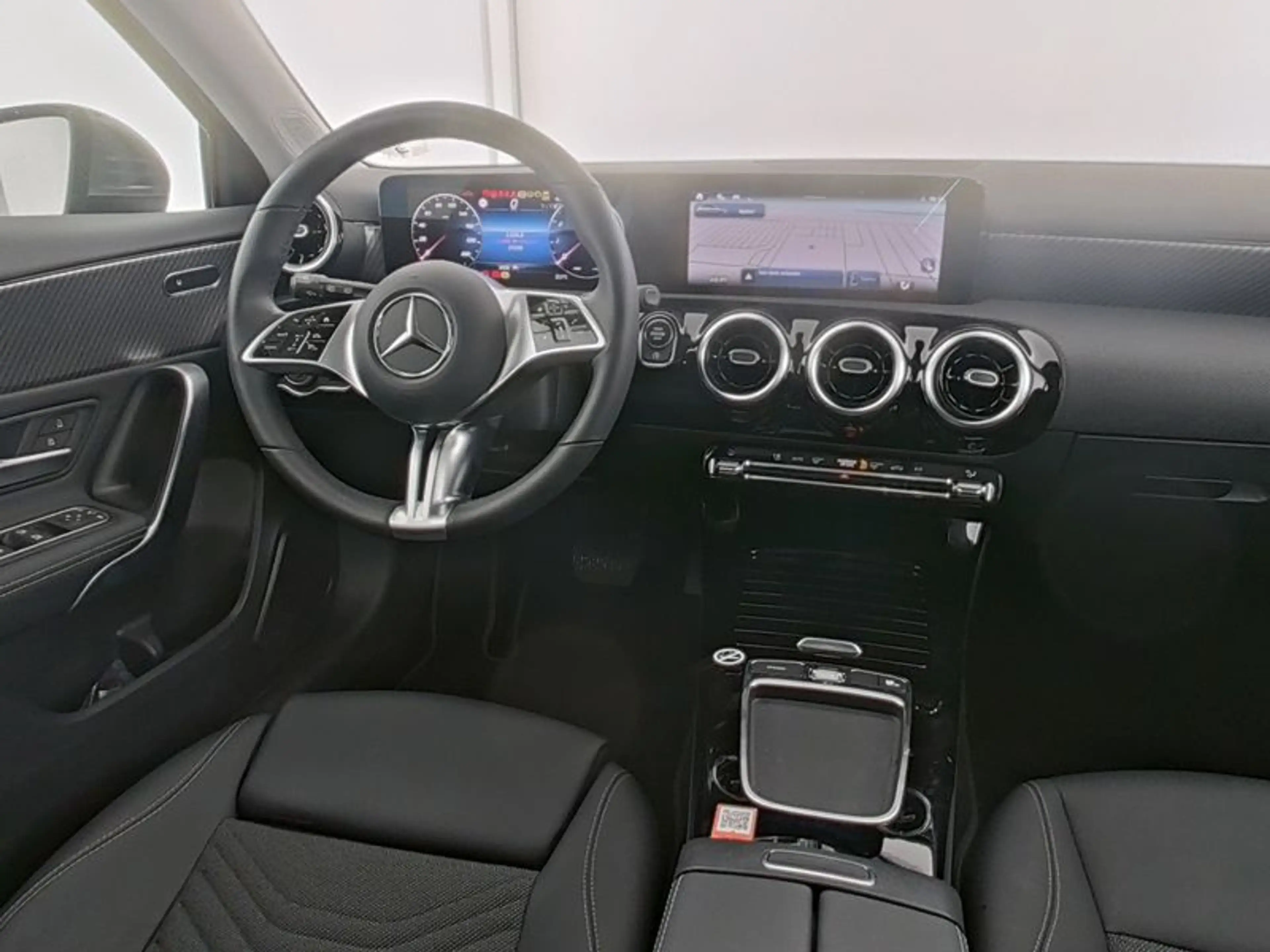 Mercedes-Benz A 180 Progressive/LED/Kamera/SHZ/Winter/17' — photo 7