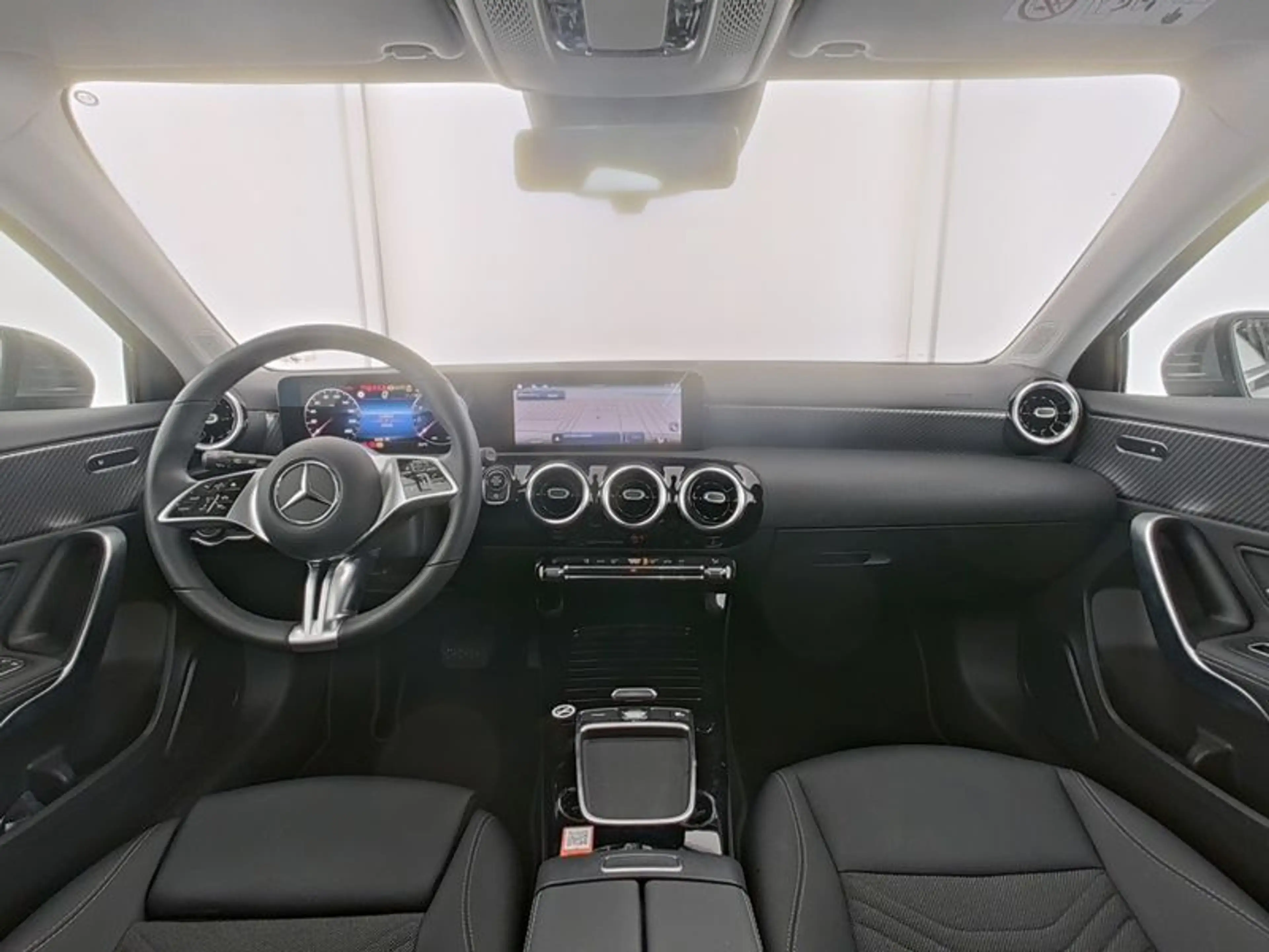 Mercedes-Benz A 180 Progressive/LED/Kamera/SHZ/Winter/17' — photo 6