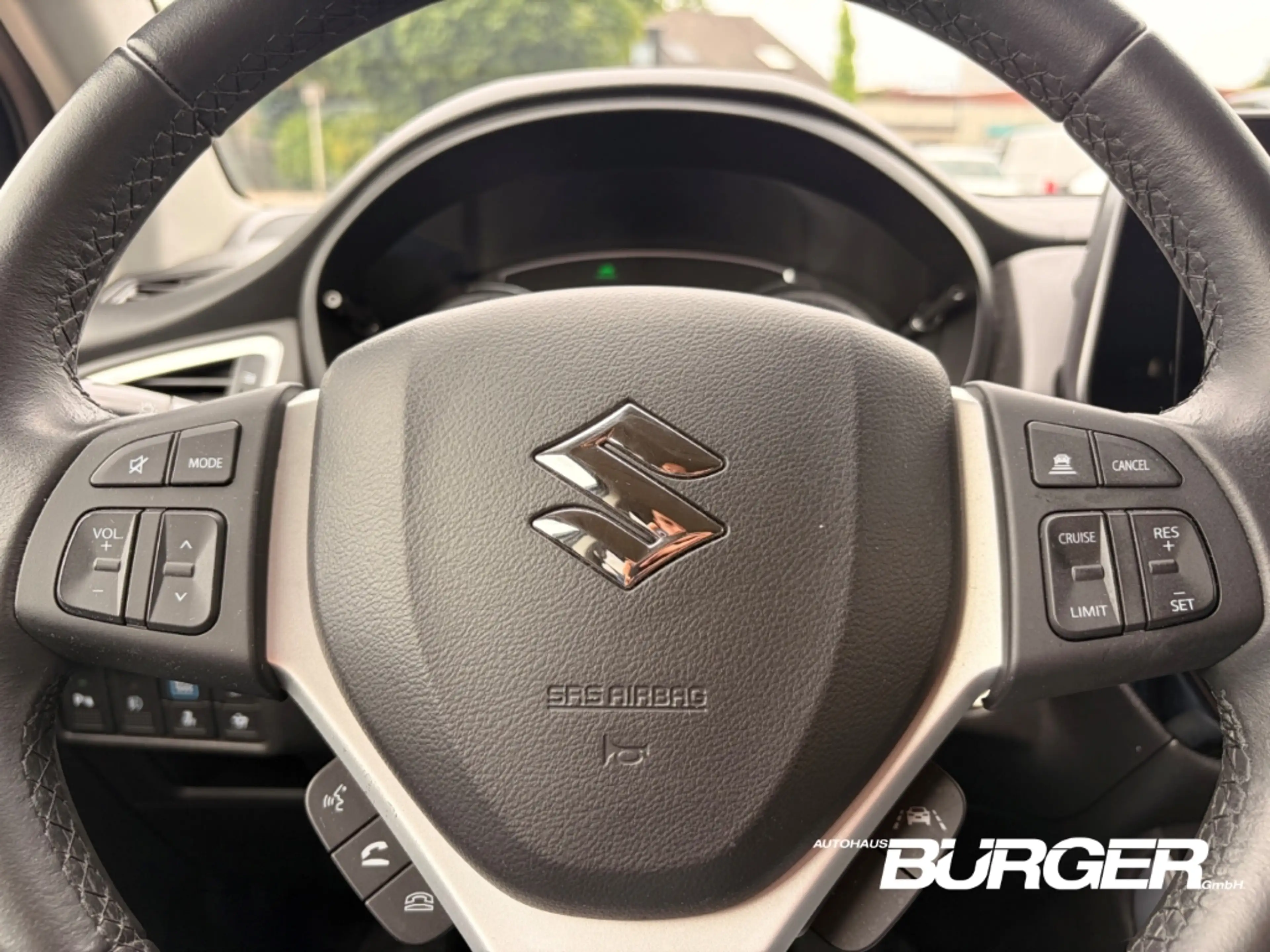 Suzuki SX4 S-Cross AllGrip 1.5  Navi Teilleder Kamera  LED Apple CarP — photo 12