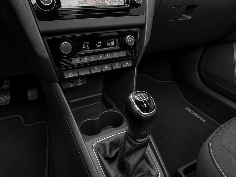 Skoda Rapid/Spaceback 1.2 TSI| Pano|CruiseControl|Navi|PDC|StoelVerwarmi — photo 9