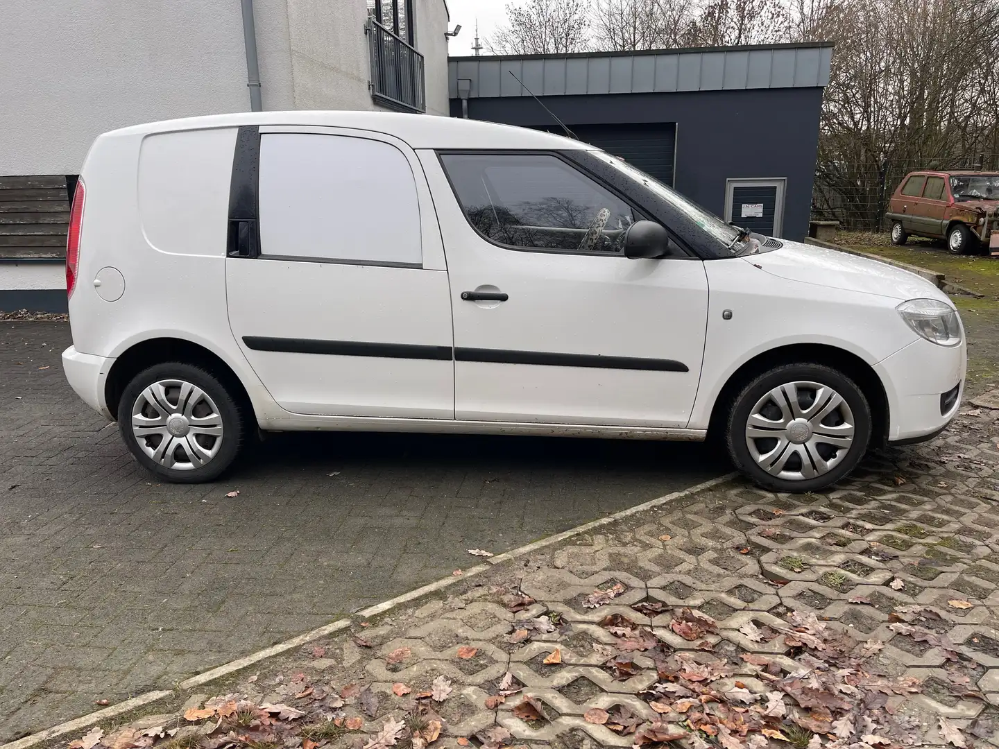 Skoda Roomster Praktik mit wenig km , Klima Biały - 2