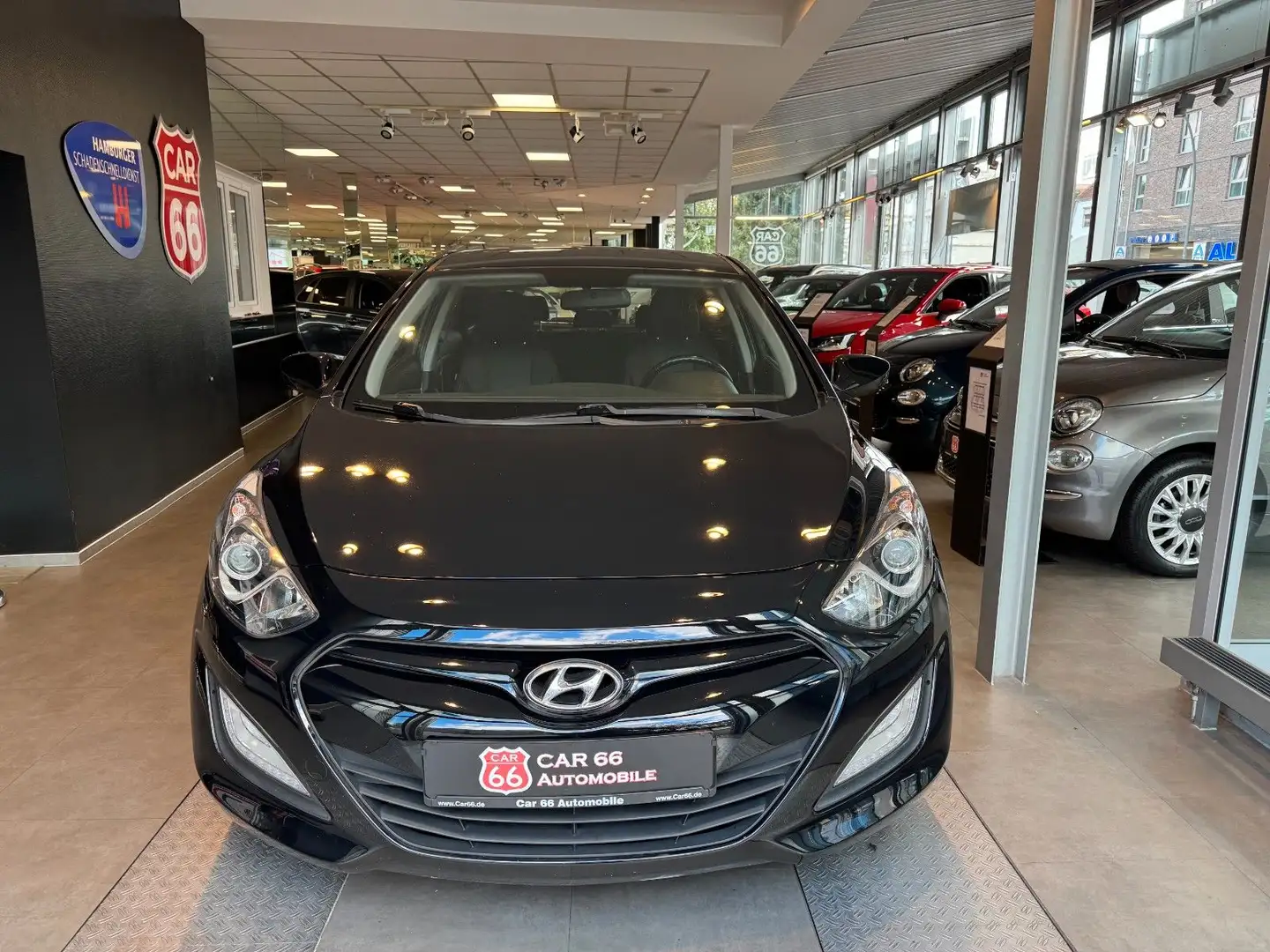 Hyundai i30 FIFA World Cup Edition / TÜV NEU Schwarz - 2