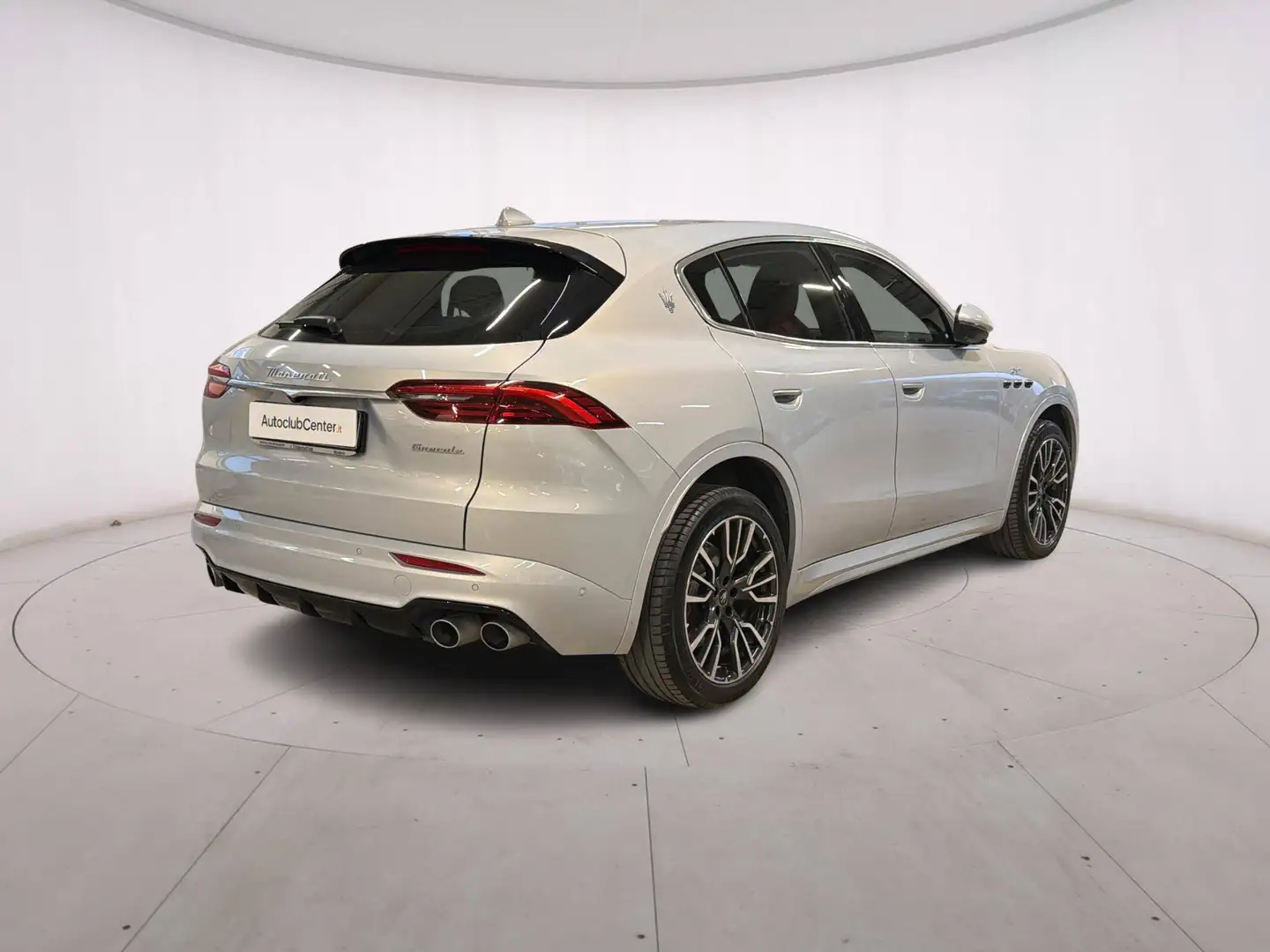 Maserati Grecale 2.0 mhev GT 300cv Blanc - 2