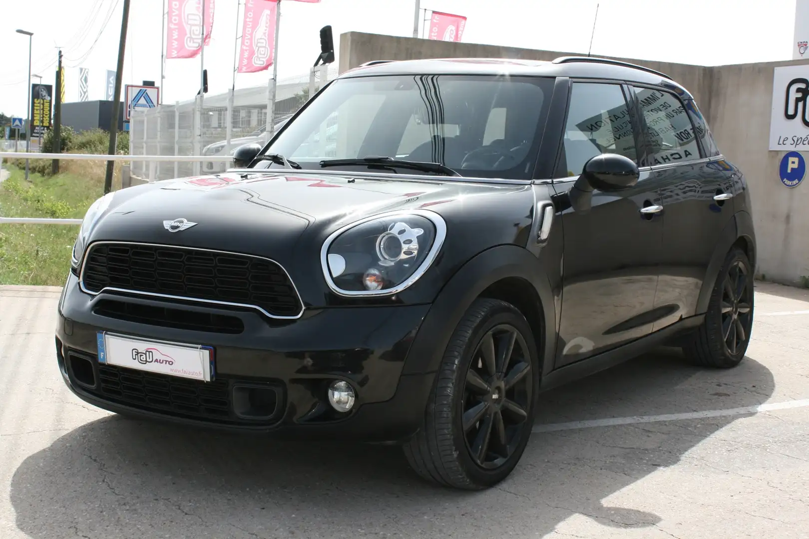 MINI Countryman C COOPER SD 143CH Schwarz - 1