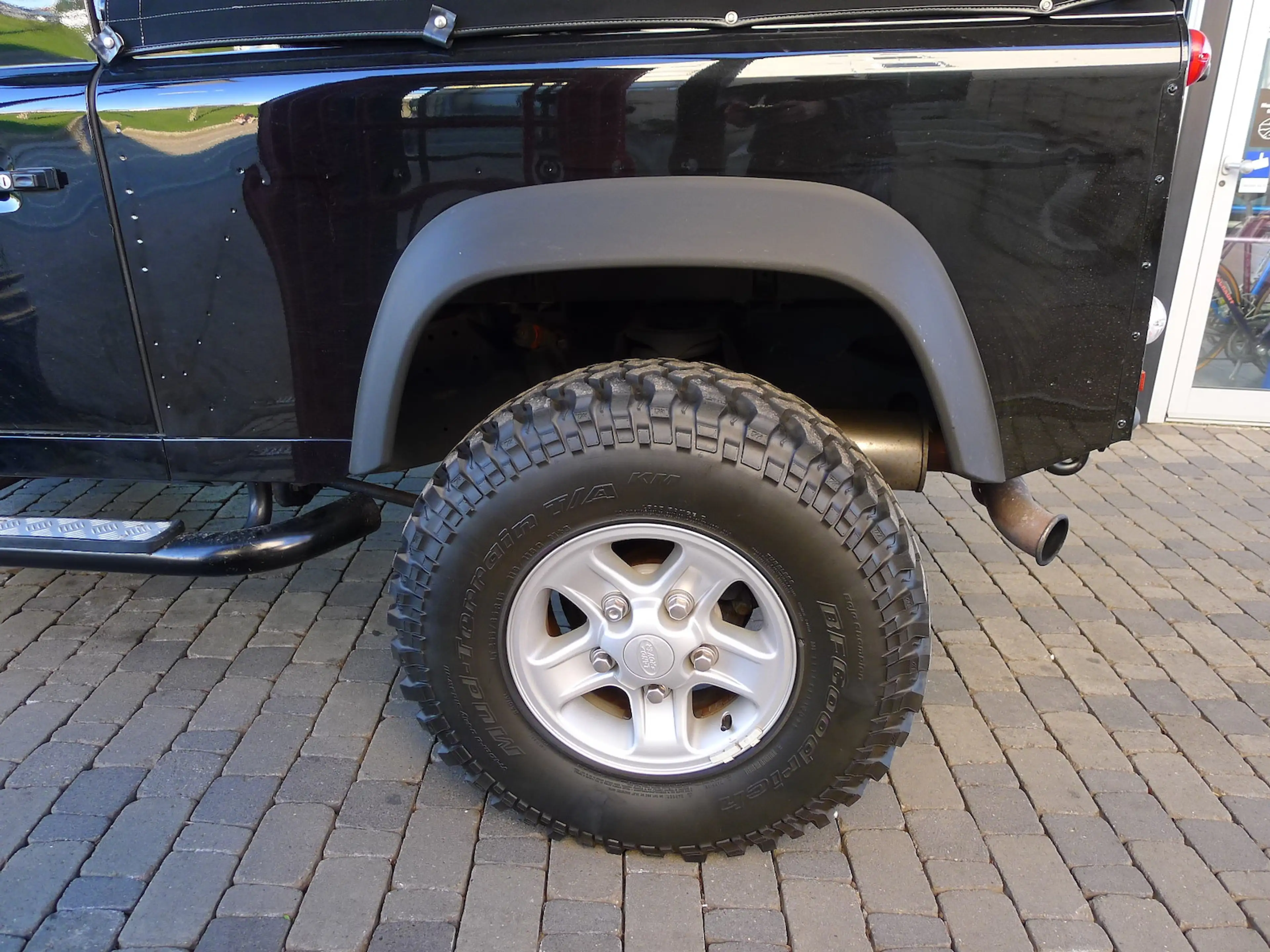 Land Rover Defender 90 TD5 Soft Top original Cabrio Two — photo 11