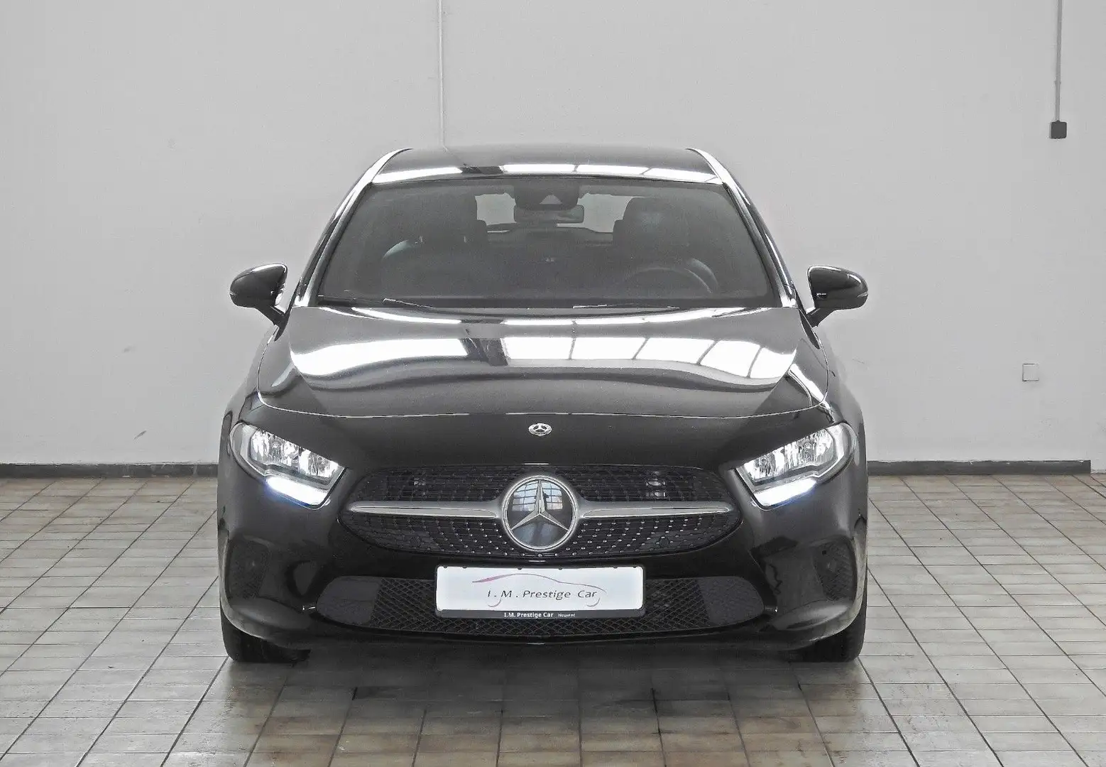 Mercedes-Benz A 200 d Progressive LED Navi Leder SHZ 1 Hand Noir - 2