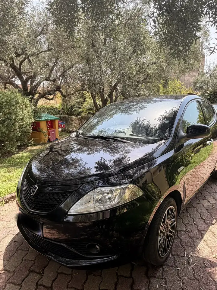 Lancia Ypsilon 2021
