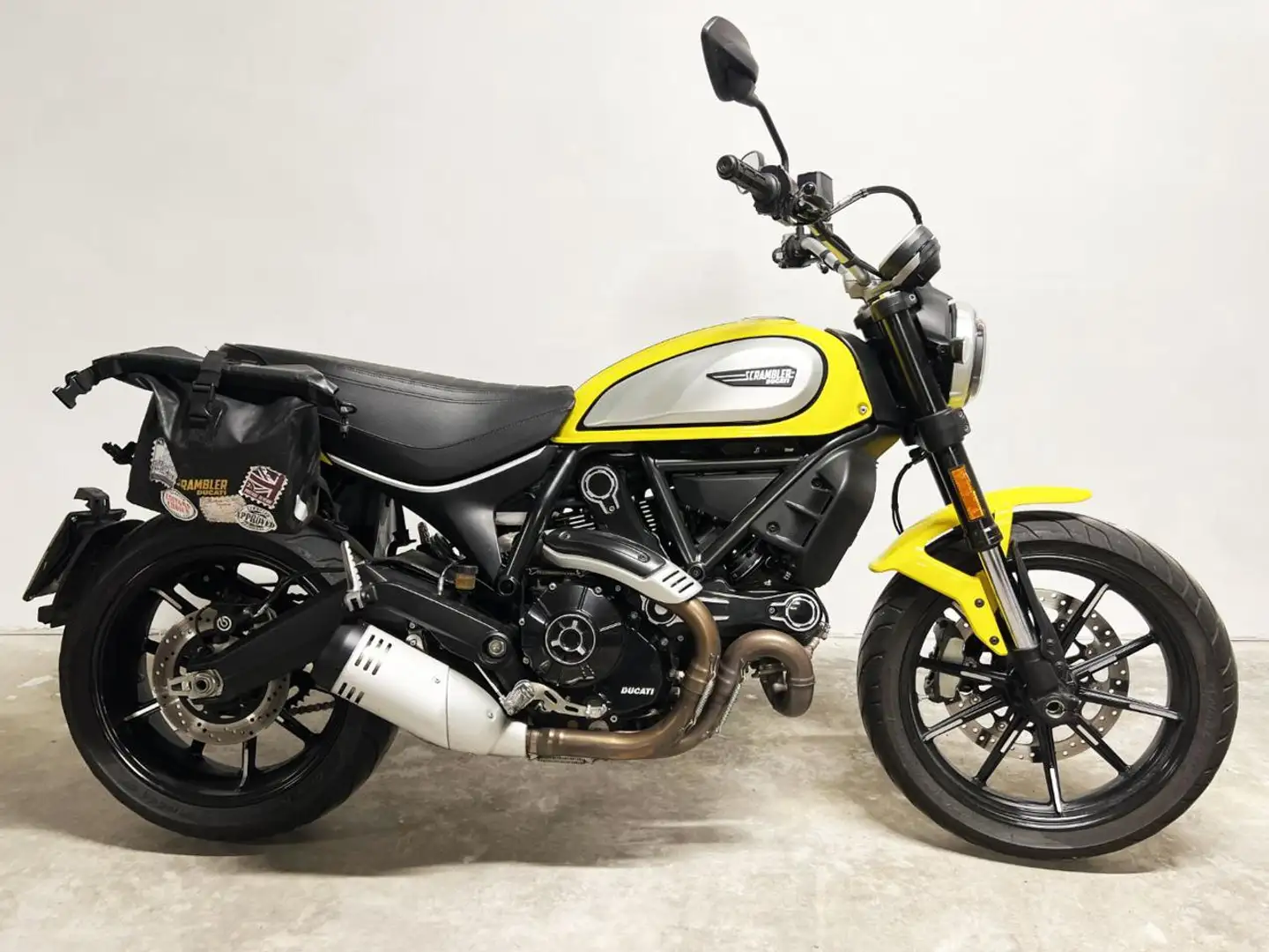 Ducati Scrambler Icon giallo Giallo - 1