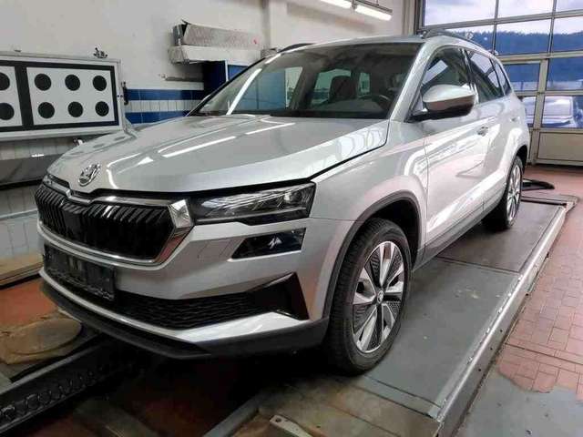 Imagine Skoda Karoq Style 4x4 2.0TDI DSG LED Navi SHZ AHK ACC