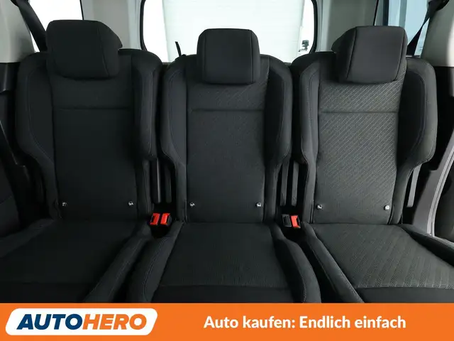 Peugeot Rifter view 15