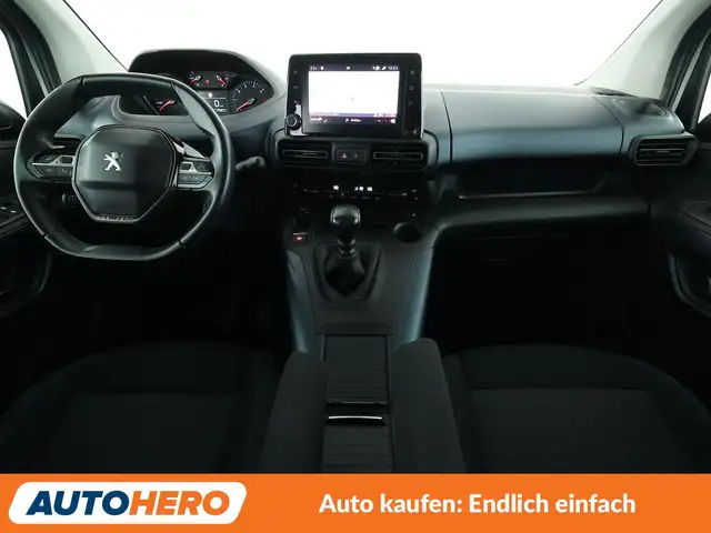Peugeot Rifter view 12