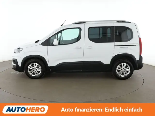 Peugeot Rifter view 3