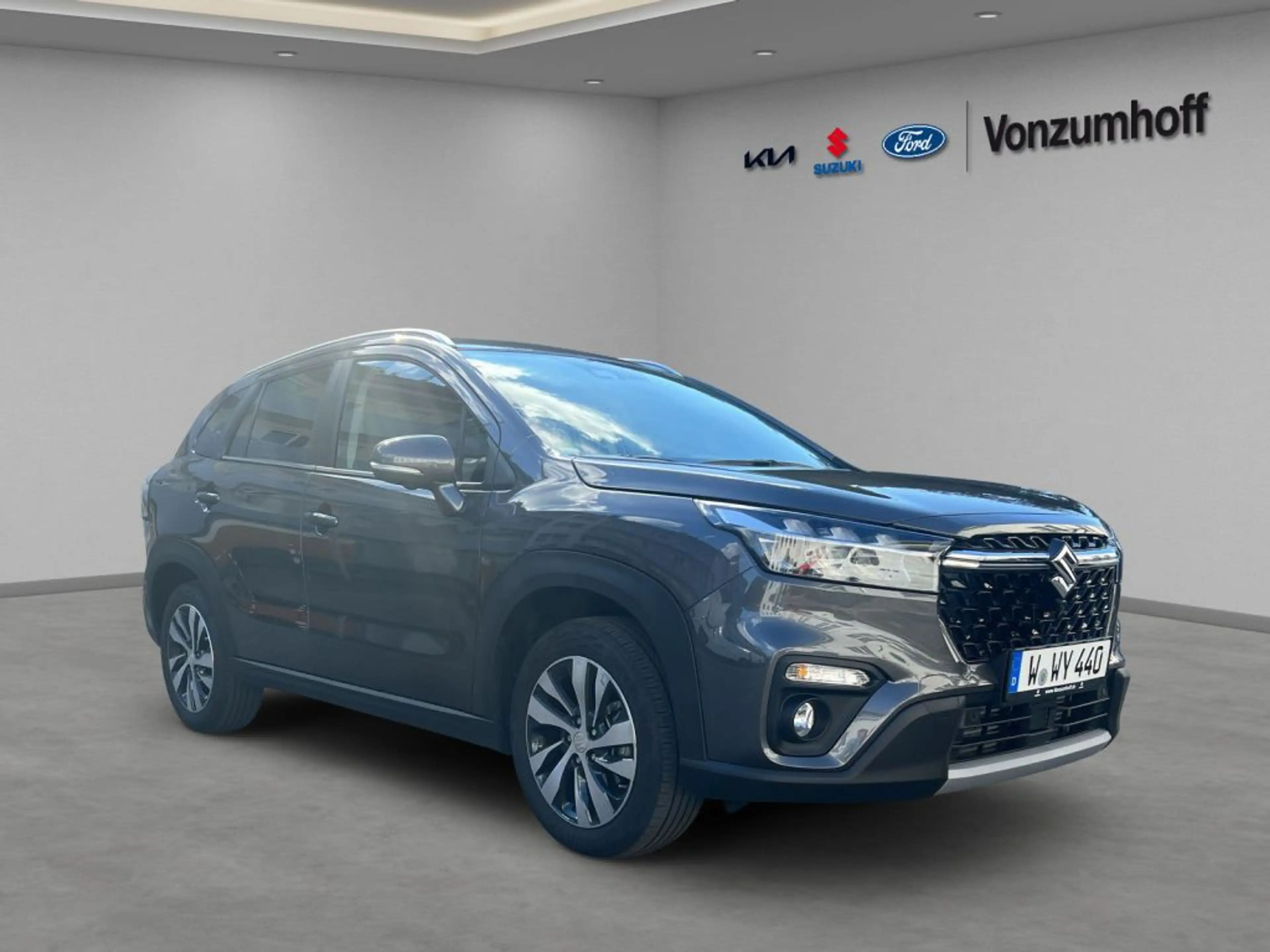 Suzuki S-Cross 1.4 Boosterjet Hybrid ALLGRIP Comfort+ — photo 2