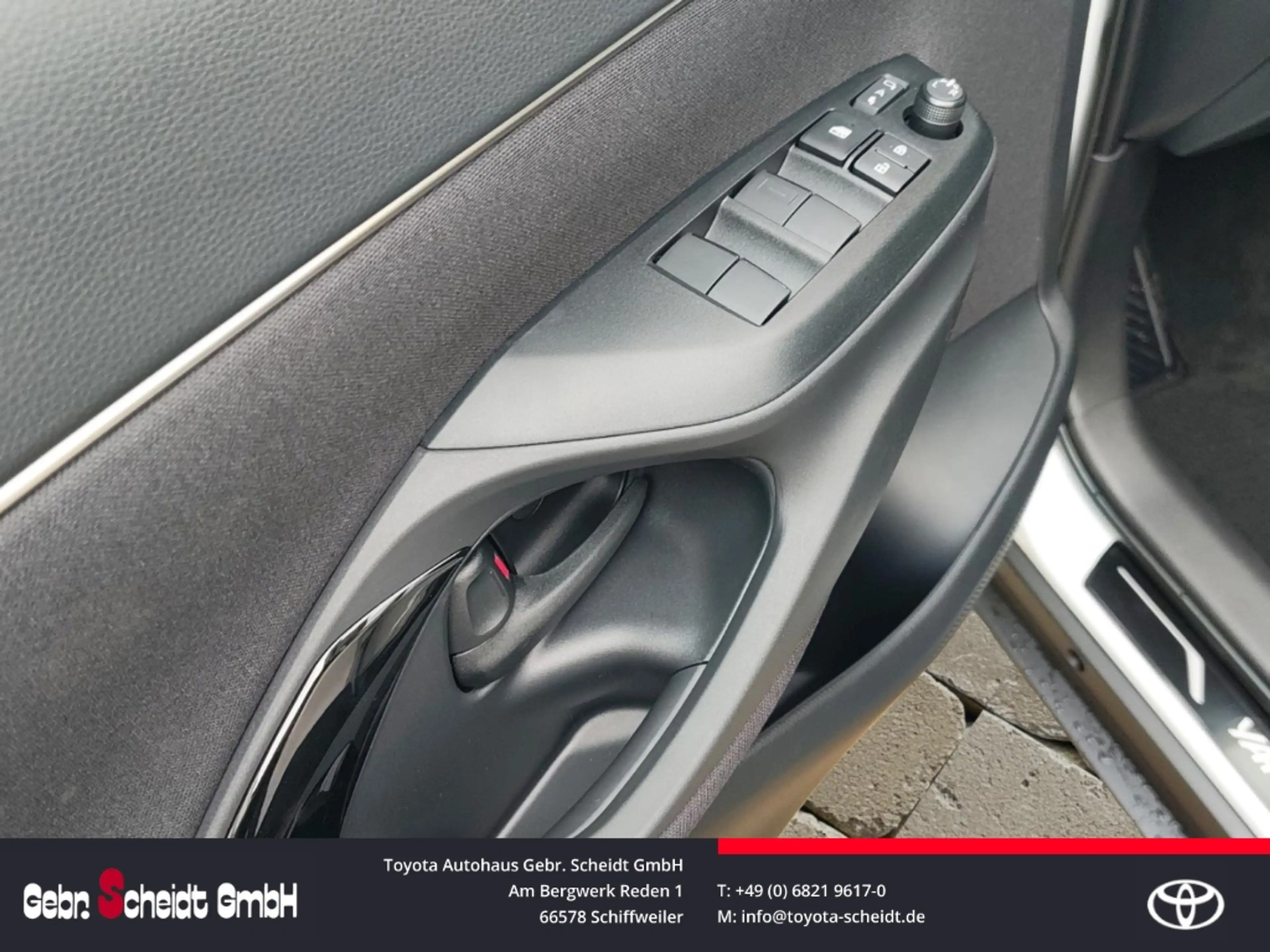 Toyota Yaris Cross Hybrid Facelift LED-Hauptscheinwerfer Apple CarPla — photo 14
