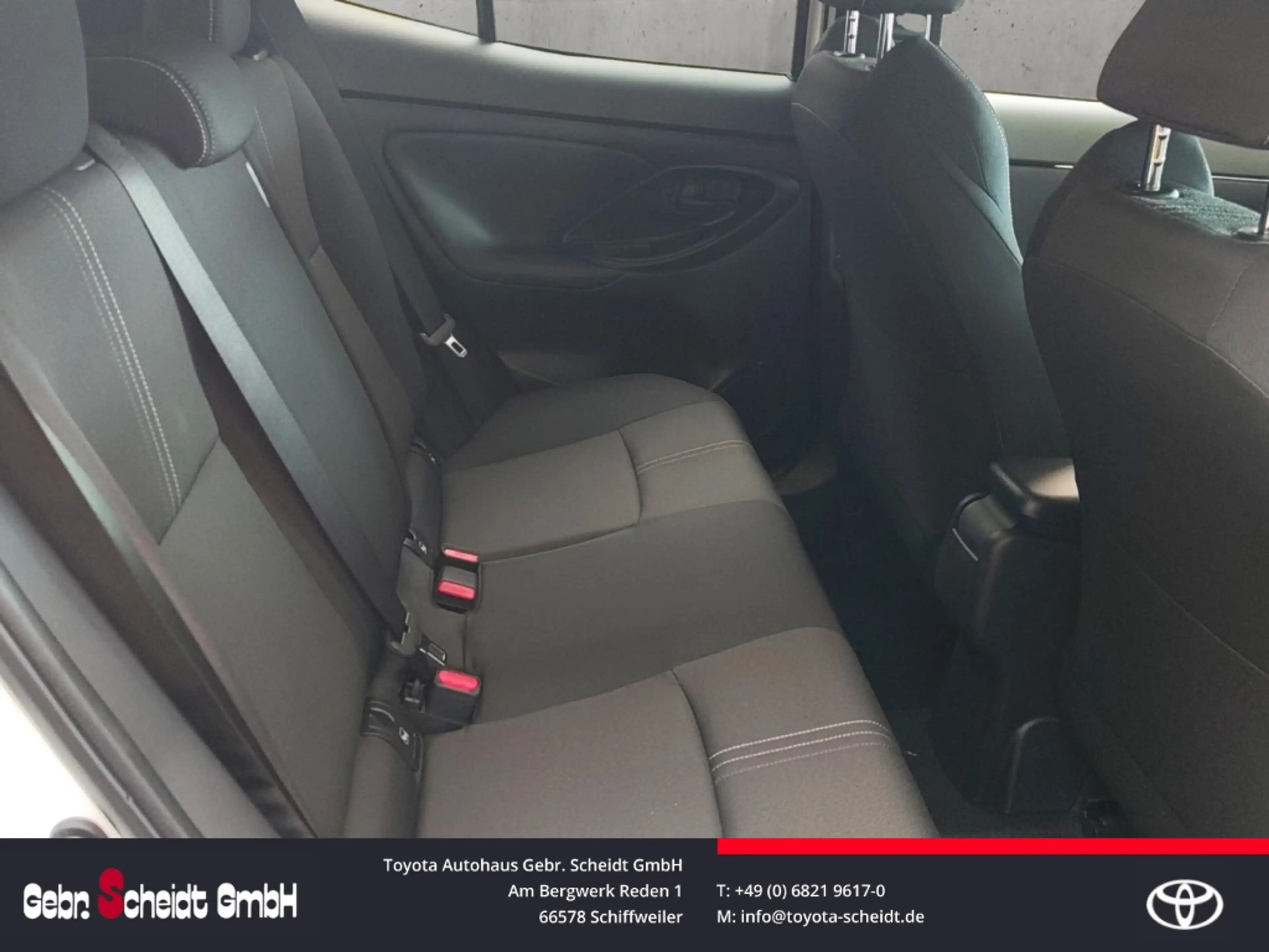 Toyota Yaris Cross Hybrid Facelift LED-Hauptscheinwerfer Apple CarPla — photo 10