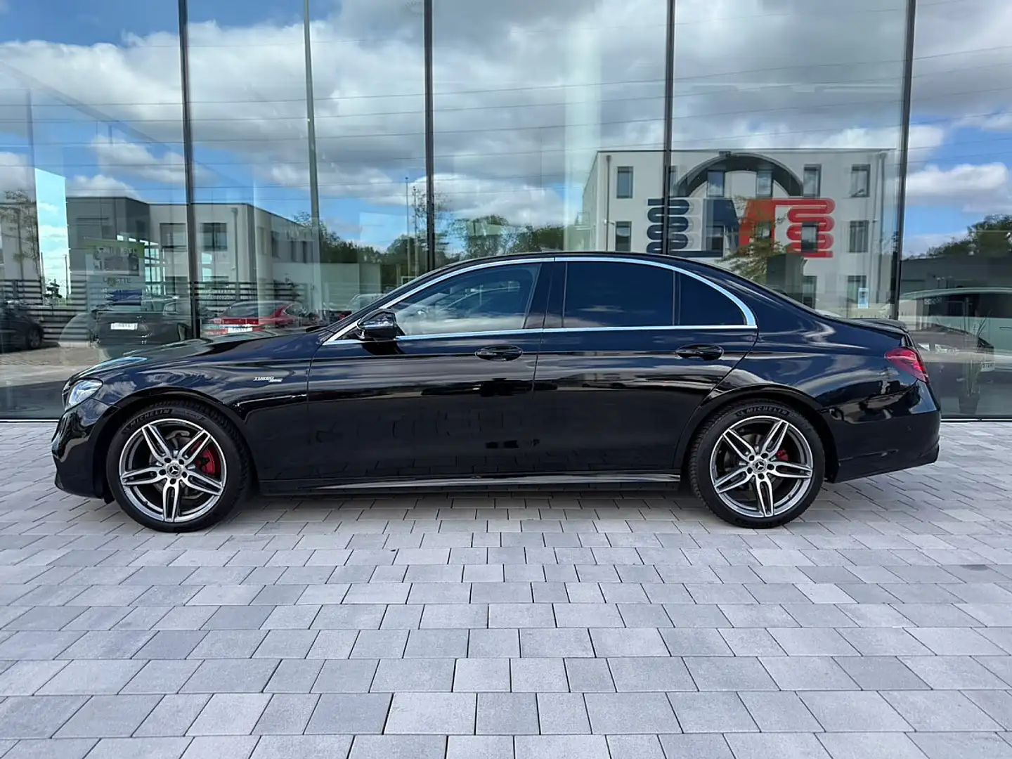Mercedes-Benz E 220 d Avantgarde *43 AMG* BURMESTER* AMBIENTE* CARP... Schwarz - 2