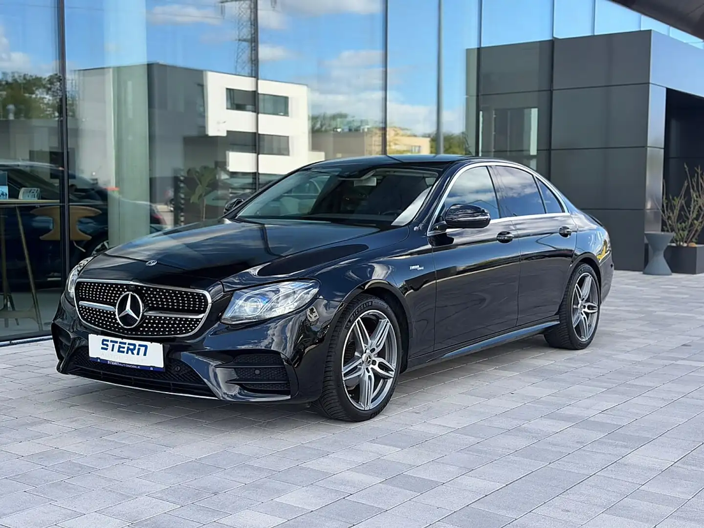 Mercedes-Benz E 220 d Avantgarde *43 AMG* BURMESTER* AMBIENTE* CARP... Schwarz - 1