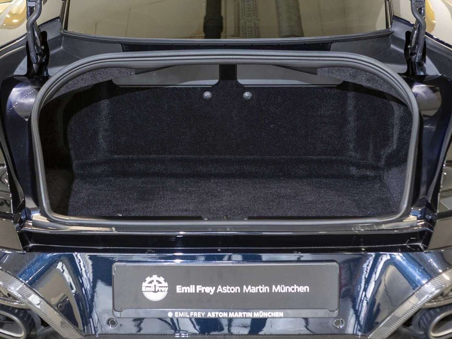 Aston Martin V12 Vanquish - - Joinsteer - #4