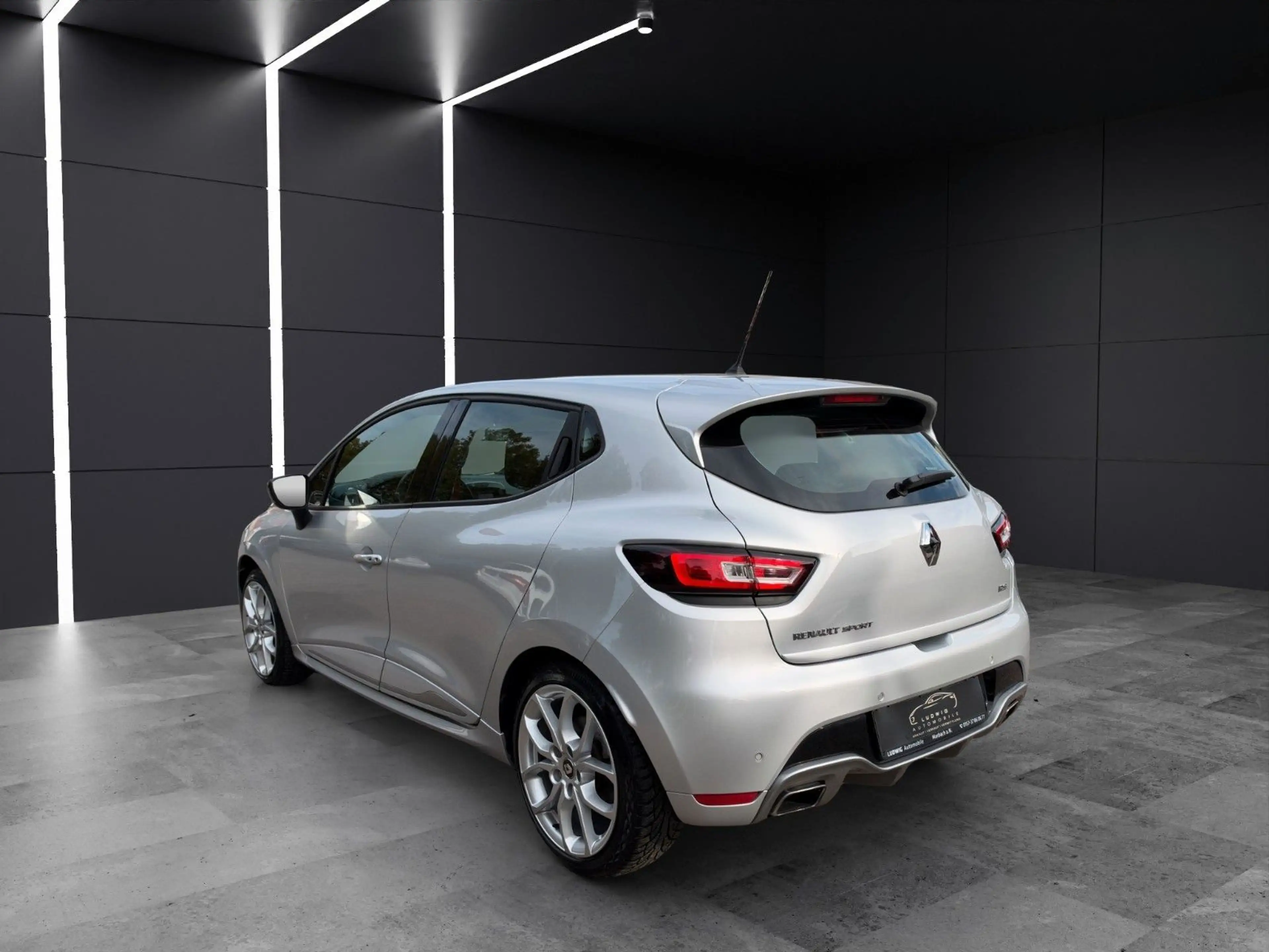 Renault Clio ENERGY TCe 200 EDC R.S. / KAMERA / TRAUM — photo 5