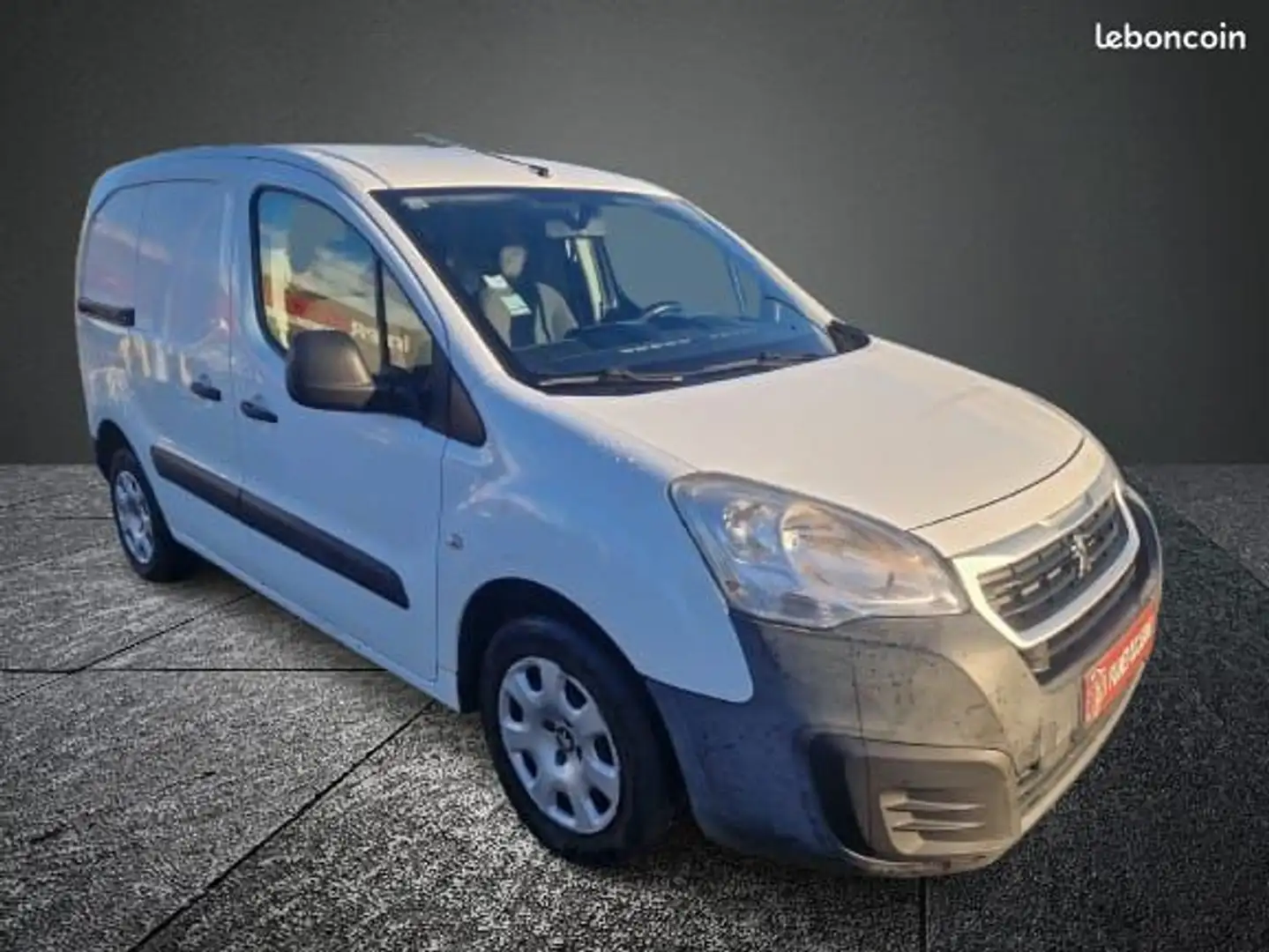 Peugeot Partner 1.6 HDi 90 CH – 2015 Blanc - 2