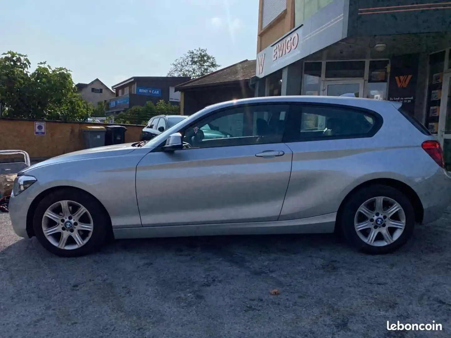 BMW 114 6 114 I 100 LOUNGE Gris - 2