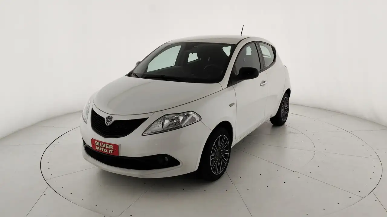 Lancia Ypsilon 2021