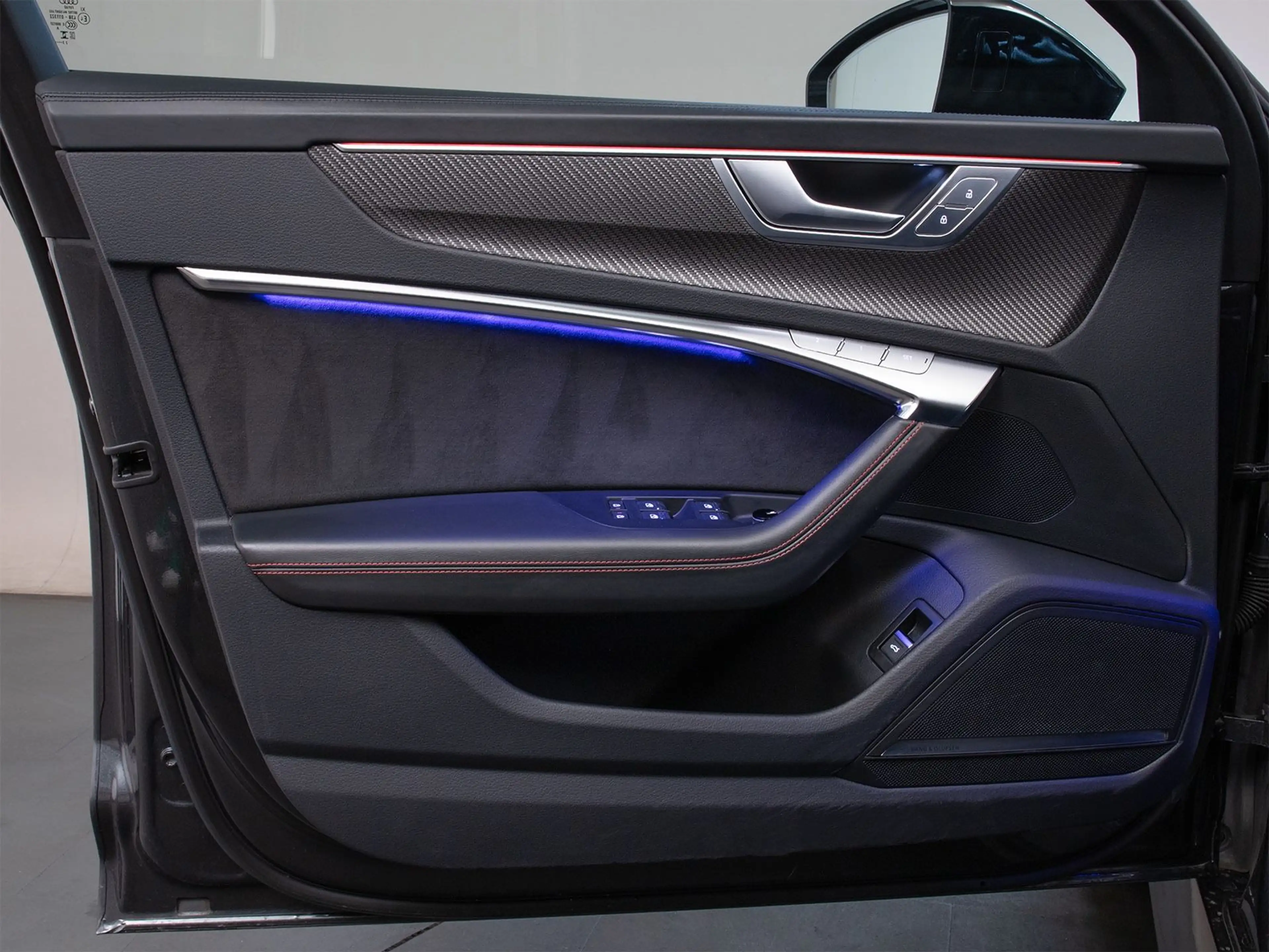Audi RS6 Avant DYNAMIK Memory B&O Laser HuD Pano 360° — photo 10