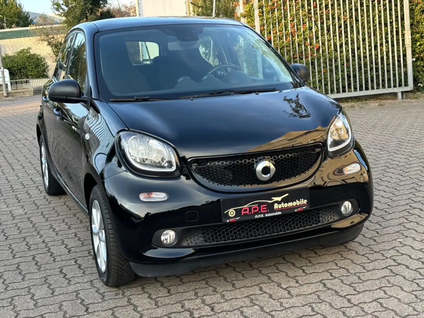 smart forFour Passion Panorana Navi Automatik Schwarz - 1