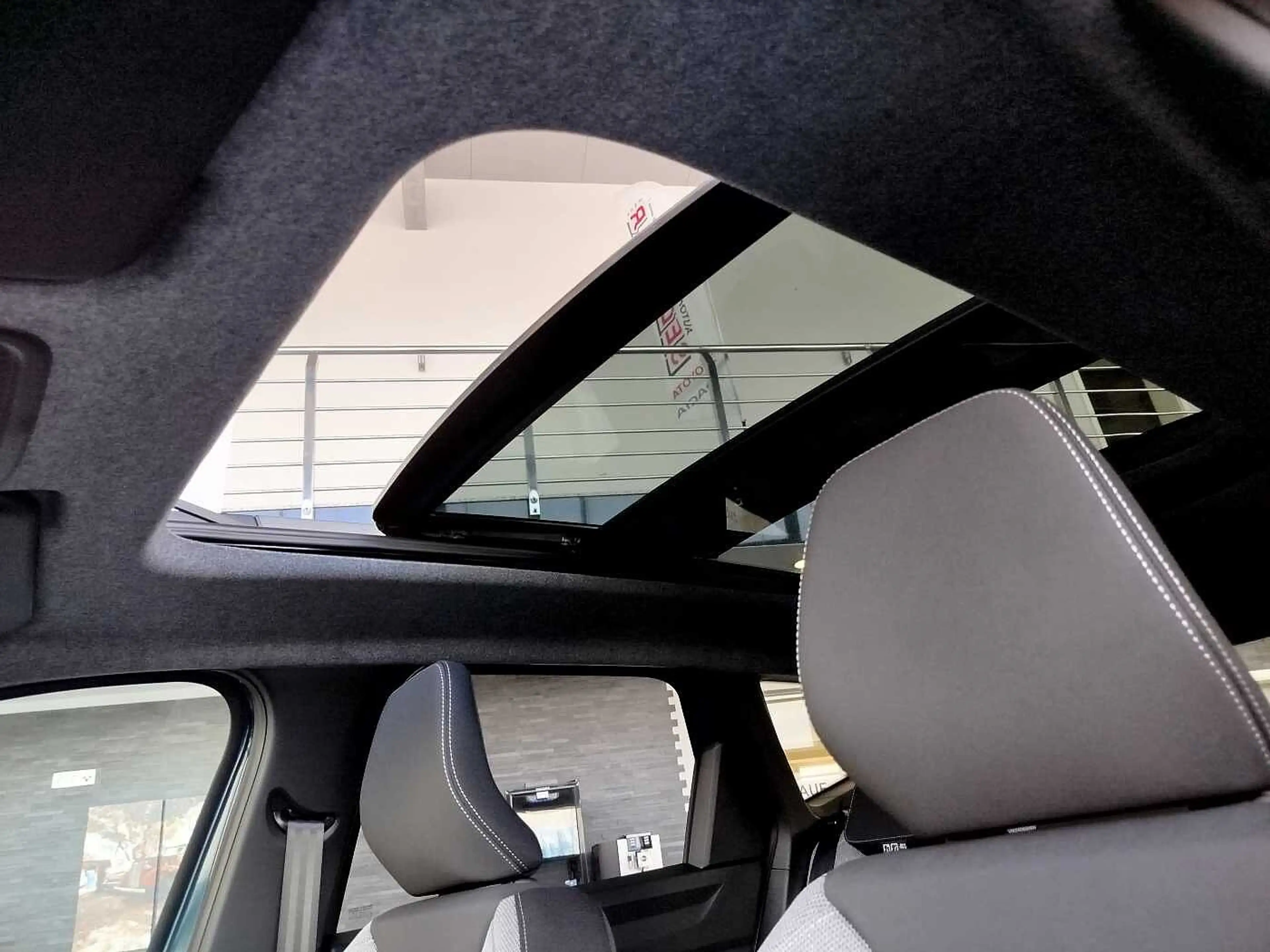 Dacia Bigster Journey Hybrid 155 WINTER+/CITY/PANO/19ZOLL — photo 15