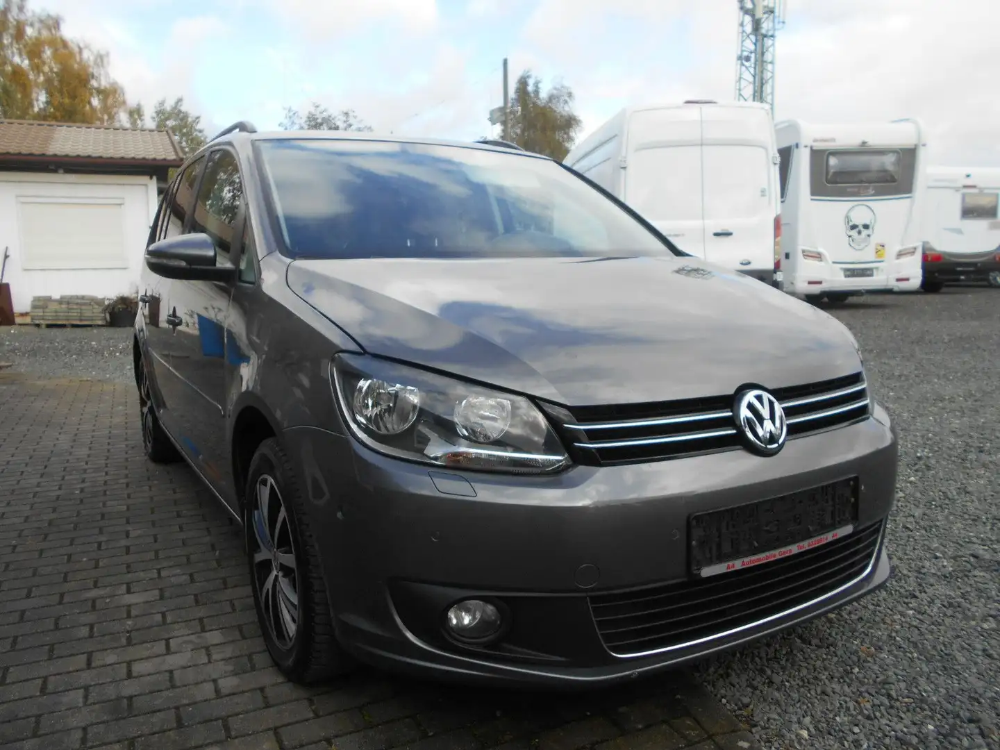 Volkswagen Touran Comfortline BMT Grau - 2