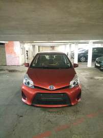 Toyota Yaris hybride automaat met !!! 37.000km !!!