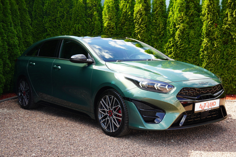 Kia ProCeed / pro_cee'd ProCeed 1.6 T-GDI GT — photo 6