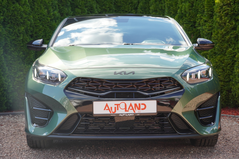 Kia ProCeed / pro_cee'd ProCeed 1.6 T-GDI GT — photo 7