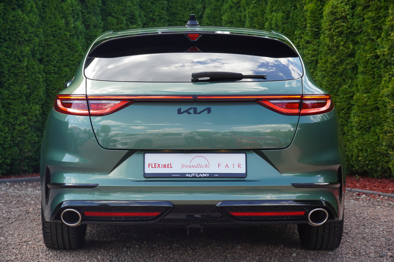 Kia ProCeed / pro_cee'd ProCeed 1.6 T-GDI GT — photo 4